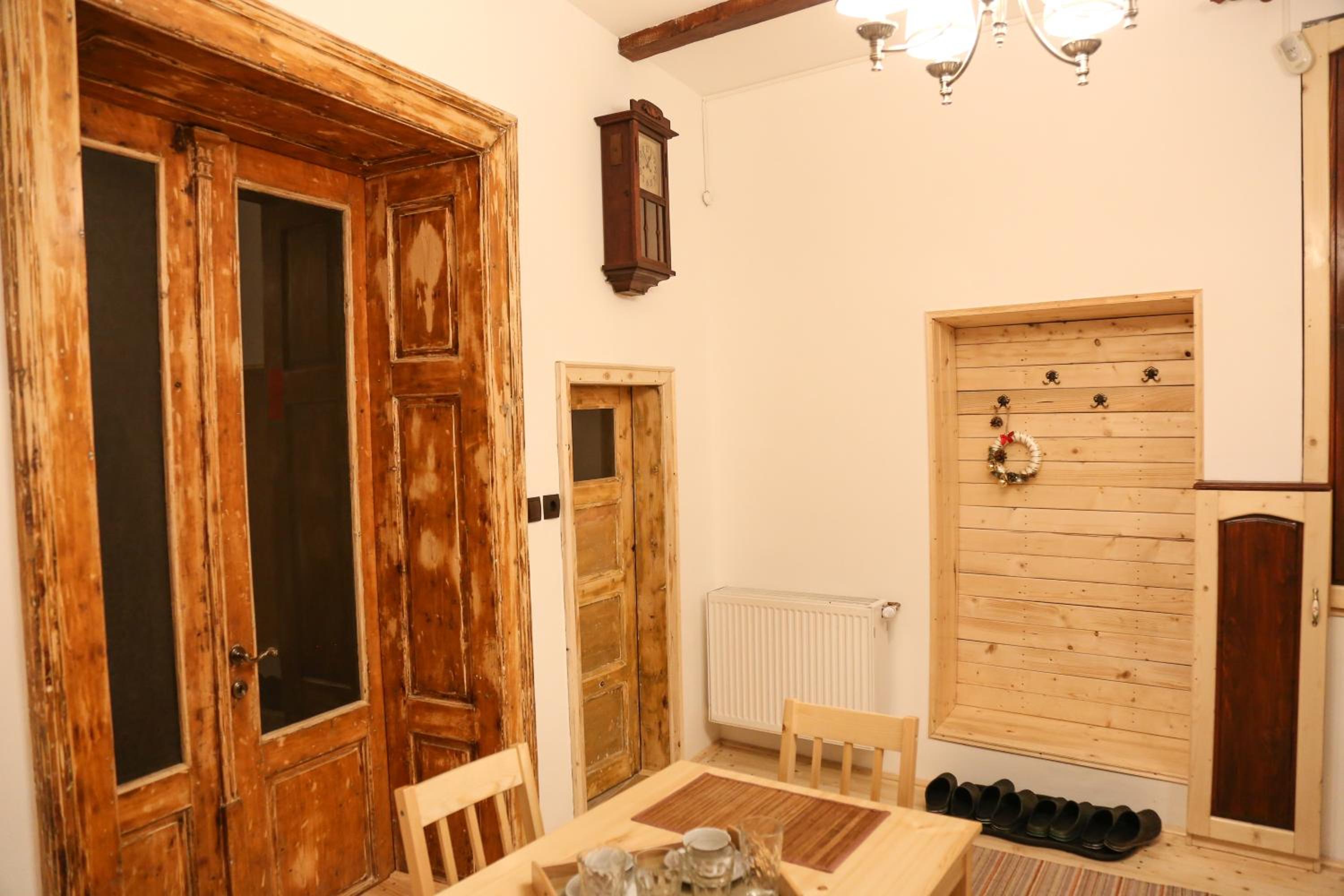 Apartamentul 16 view 4