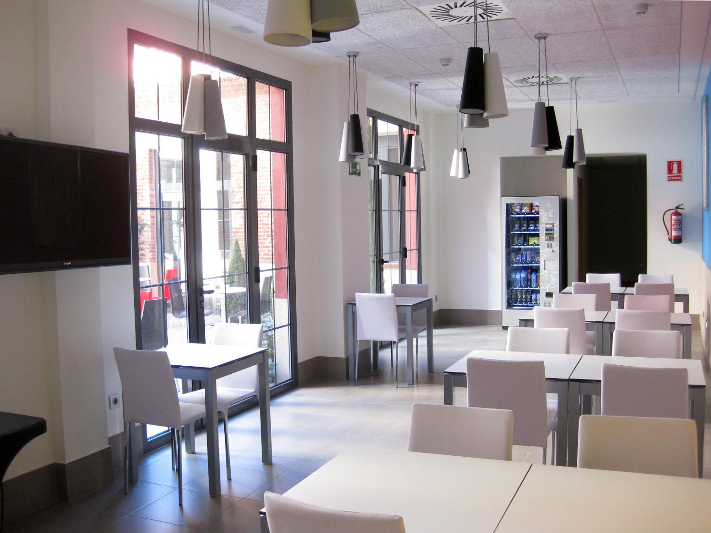 The Book Factory Hostel by gaiarooms
