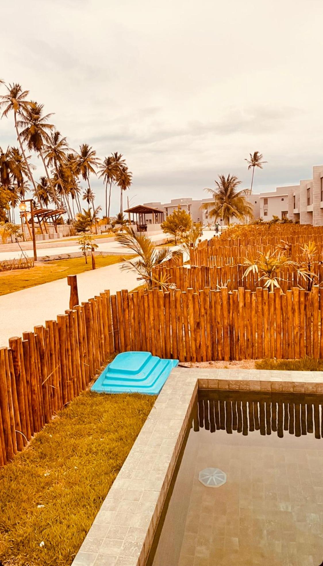 Housi, condo beira mar em Milagres