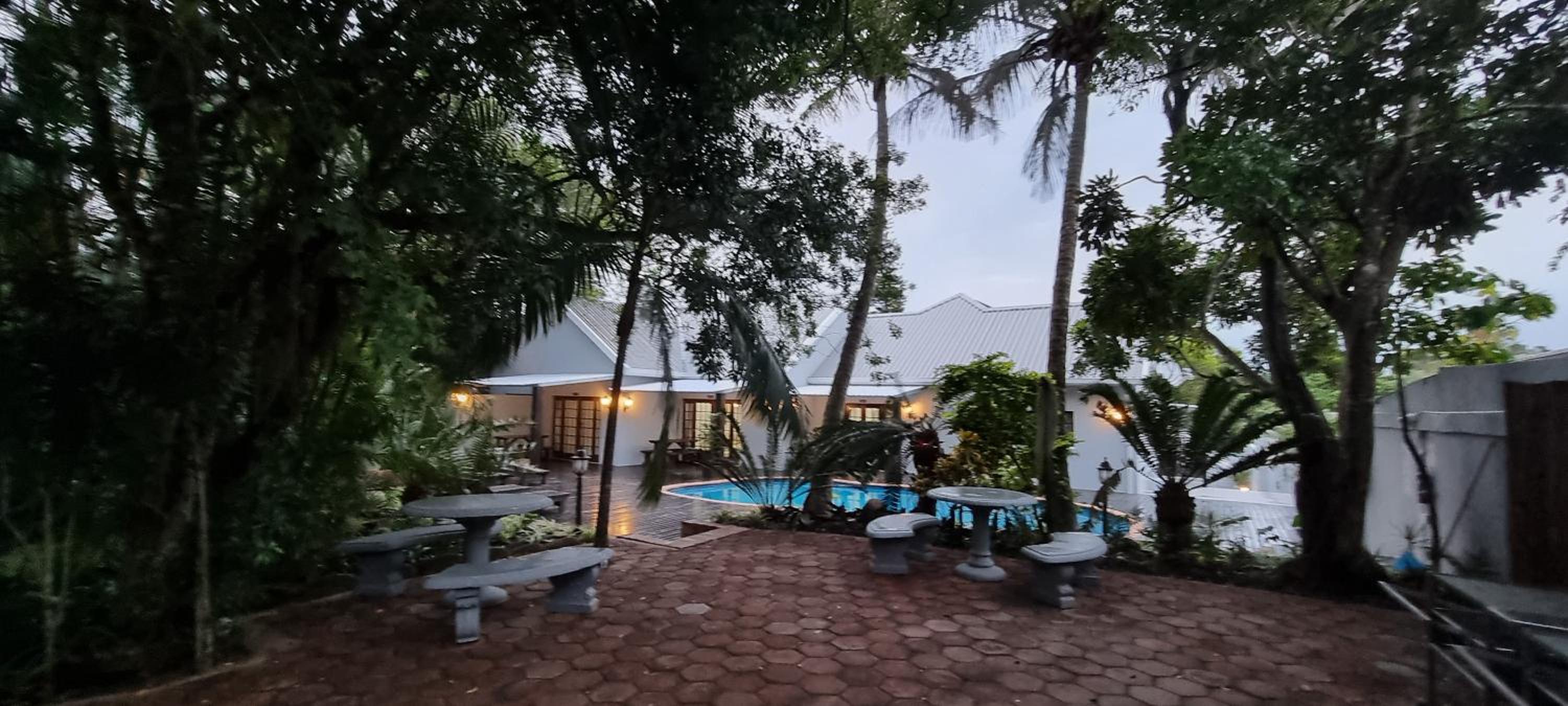 Leopard Tree Lodge view 5