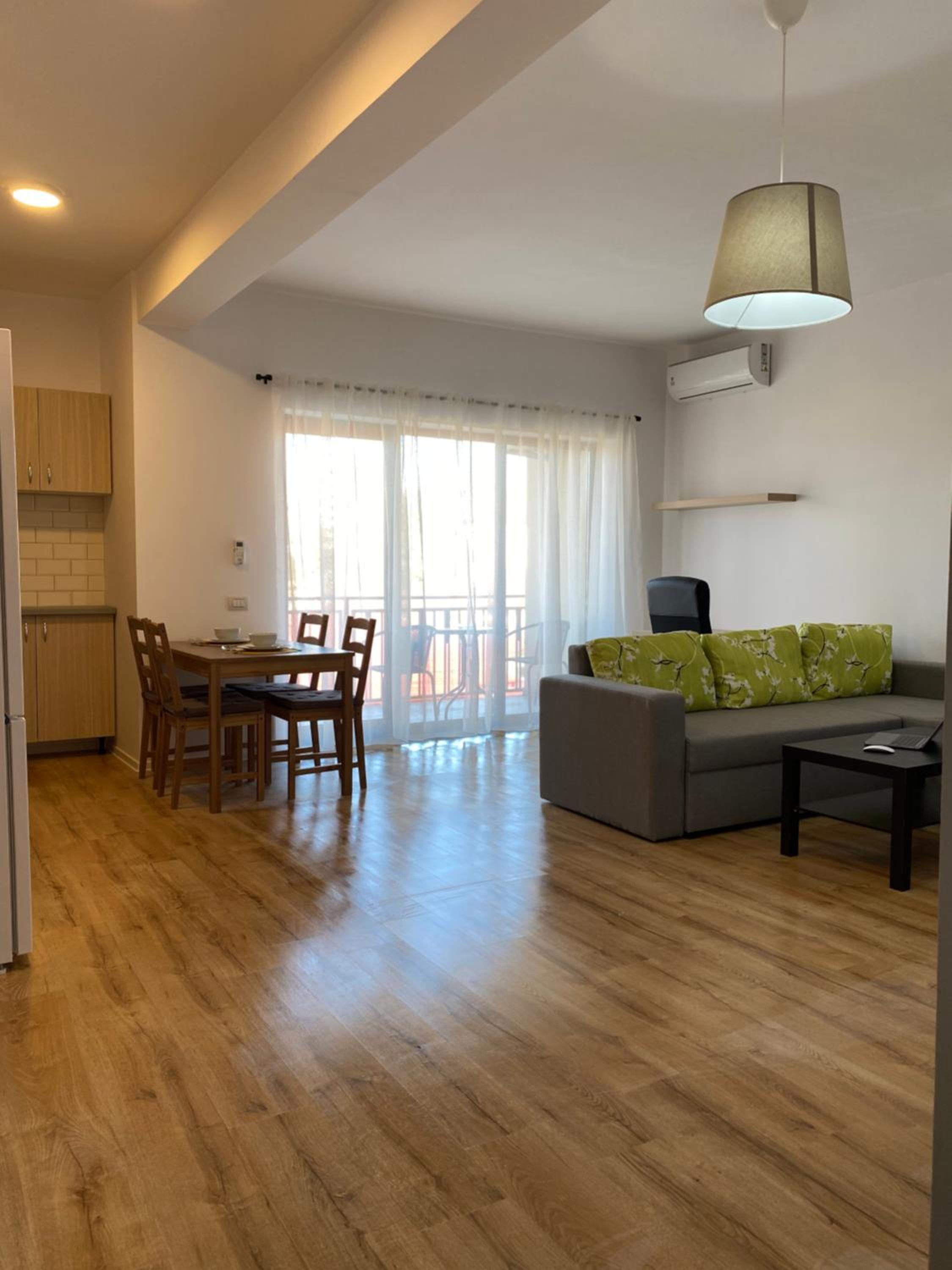 GLAM APARTMENTS Lipatti near Iulius Mall and City Center