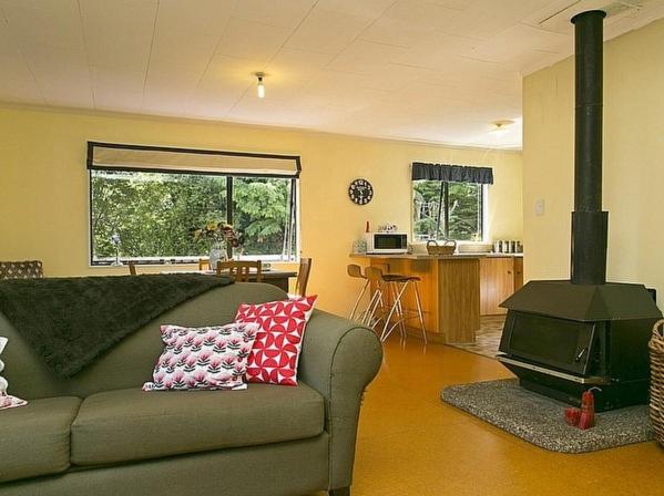 Matuku Hideaway - Taupo Holiday Home view 4