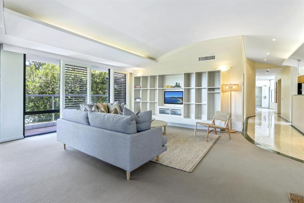 Retreat to tranquillity, Noosa Heads