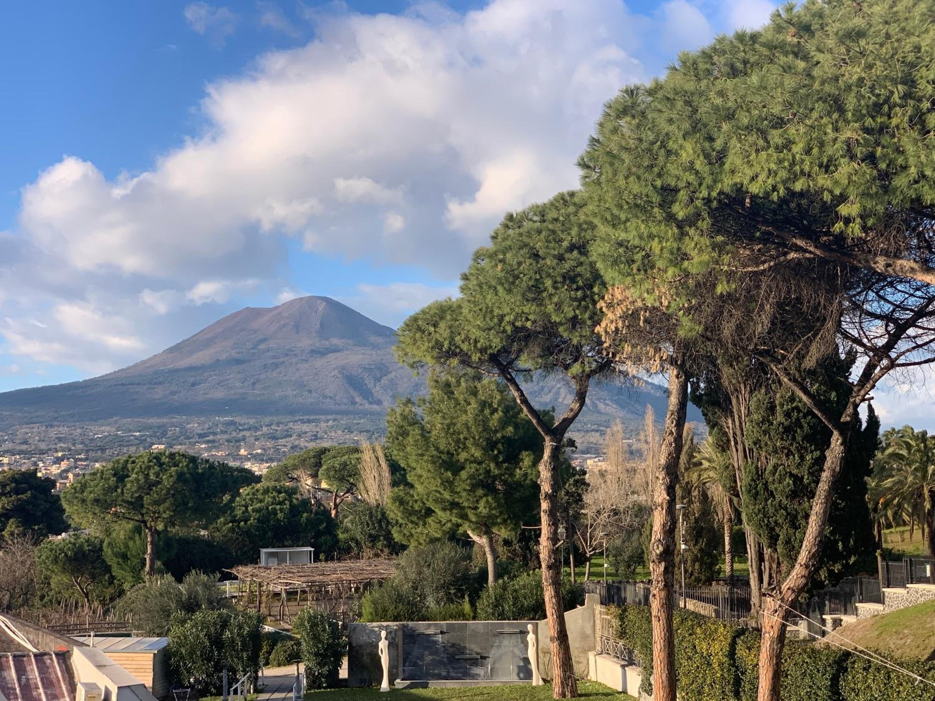 CasaRaphael view 4