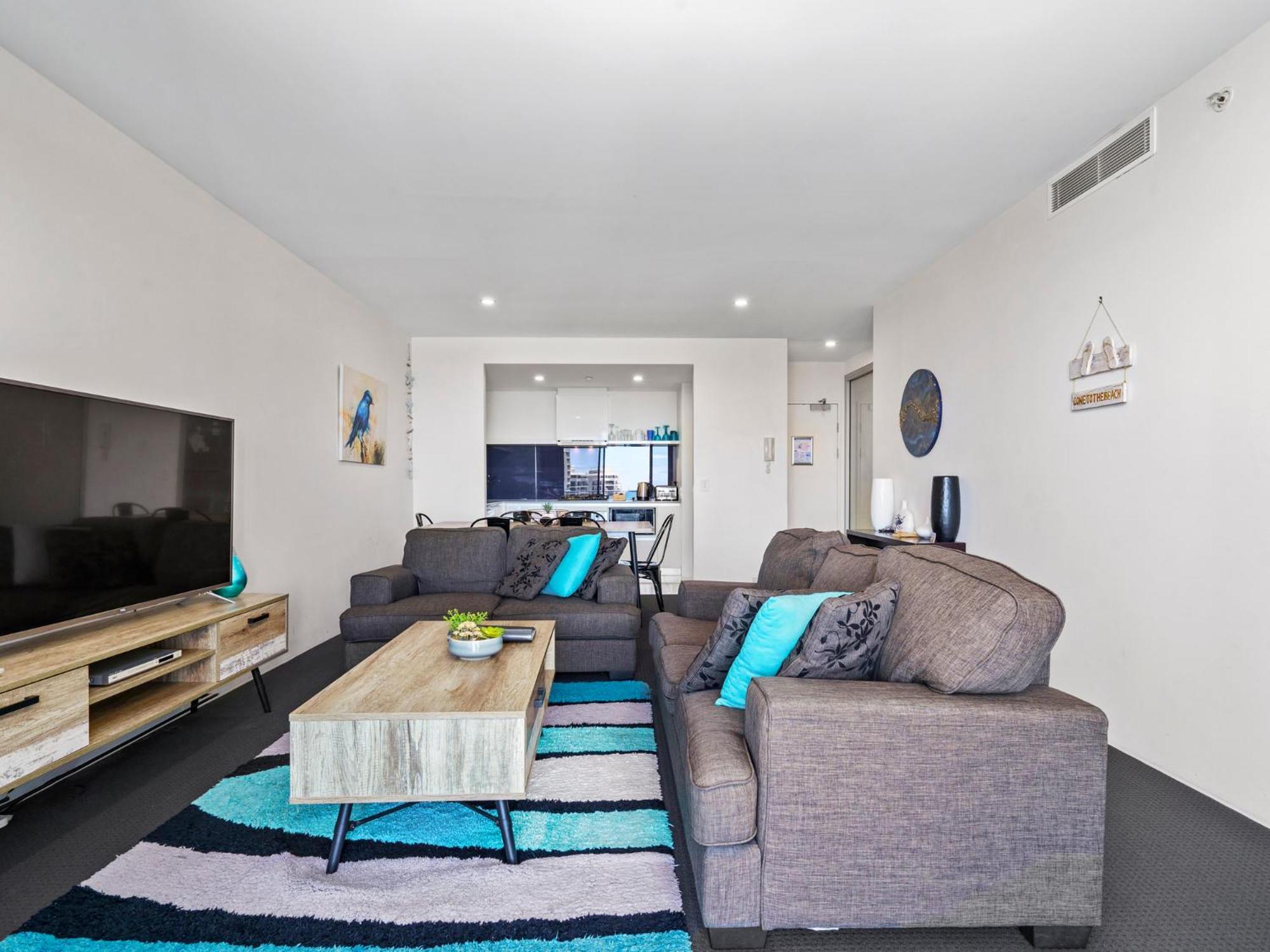 Circle on Cavill - Hosted by Coastal Letting Co.