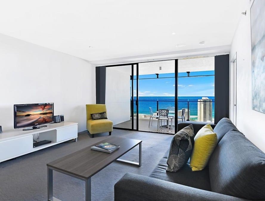 Circle on Cavill - Hosted by Coastal Letting Co.