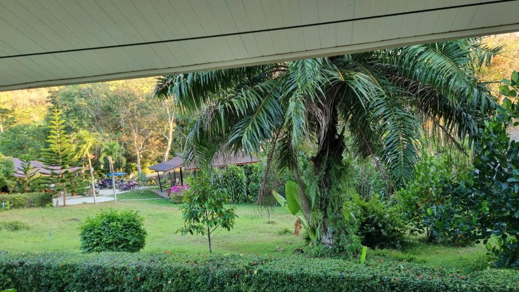 Mookies Bungalows