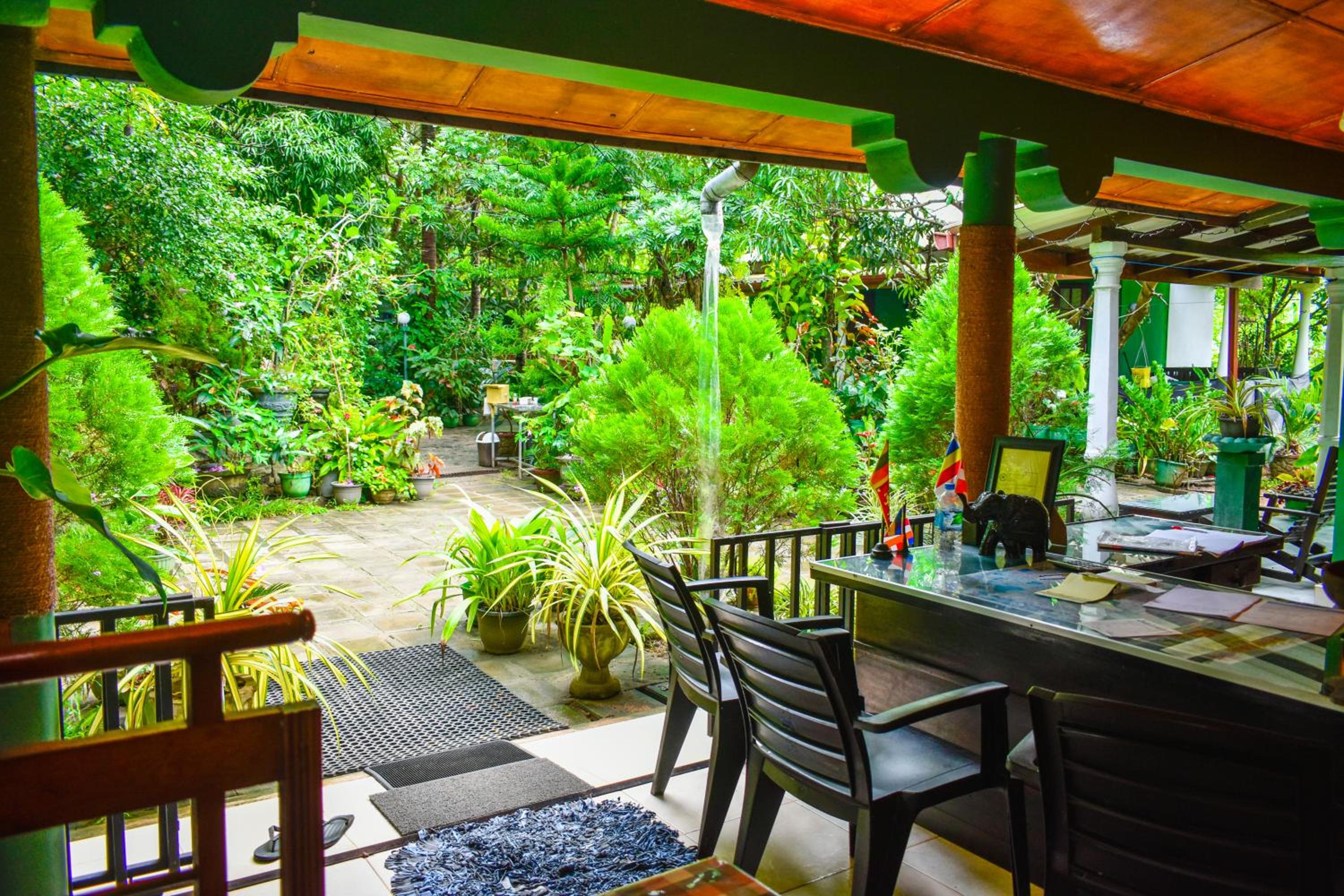 Sigiri Rock Side Home Stay