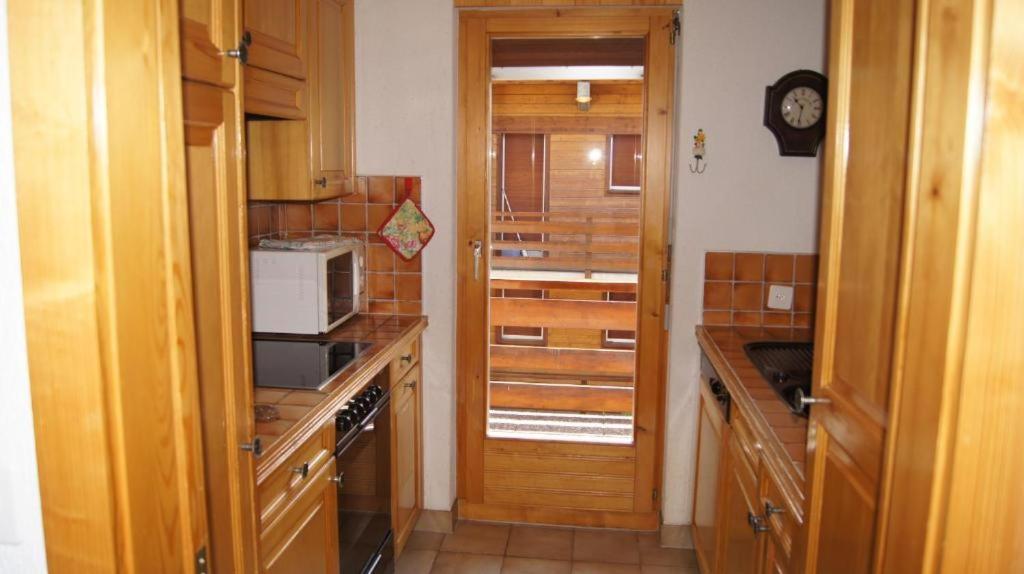 Antika 215 view 5