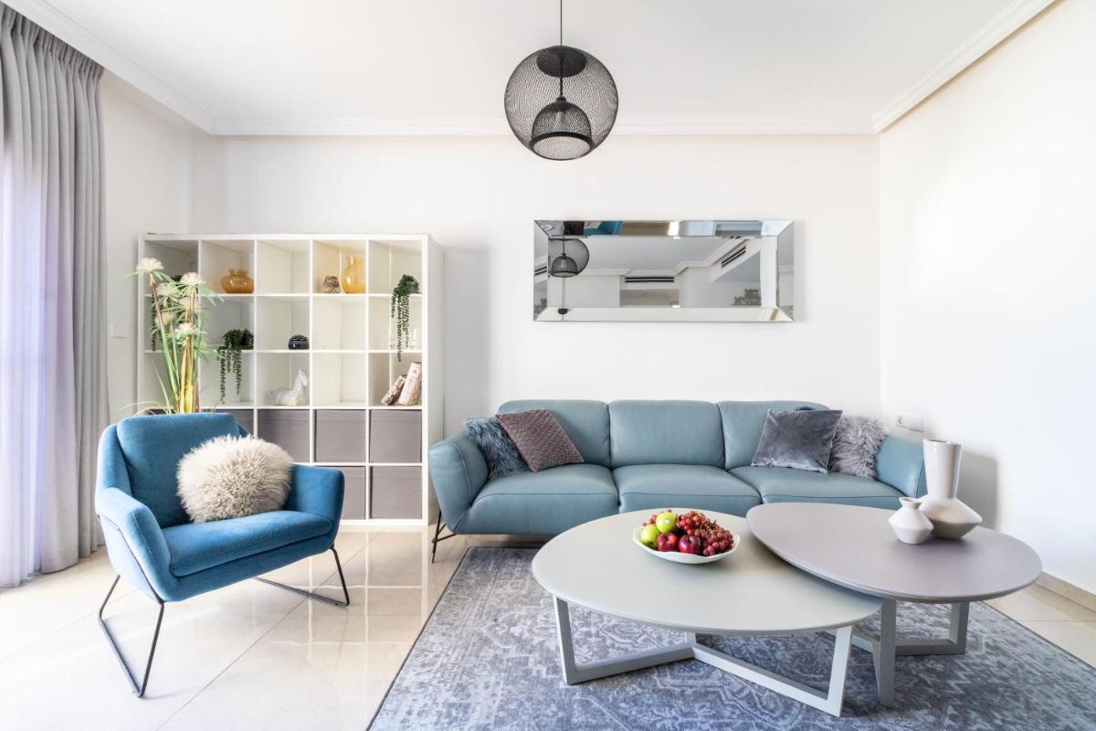 Luxury 4 Bedroom With Amazing View In Ramat Sharet Bayt Vegan view 3