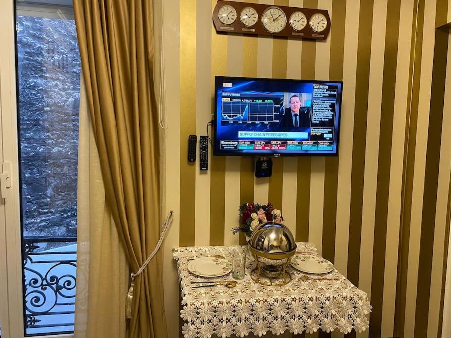 Premium studio 2 minutes walk from Champs-Elysees
