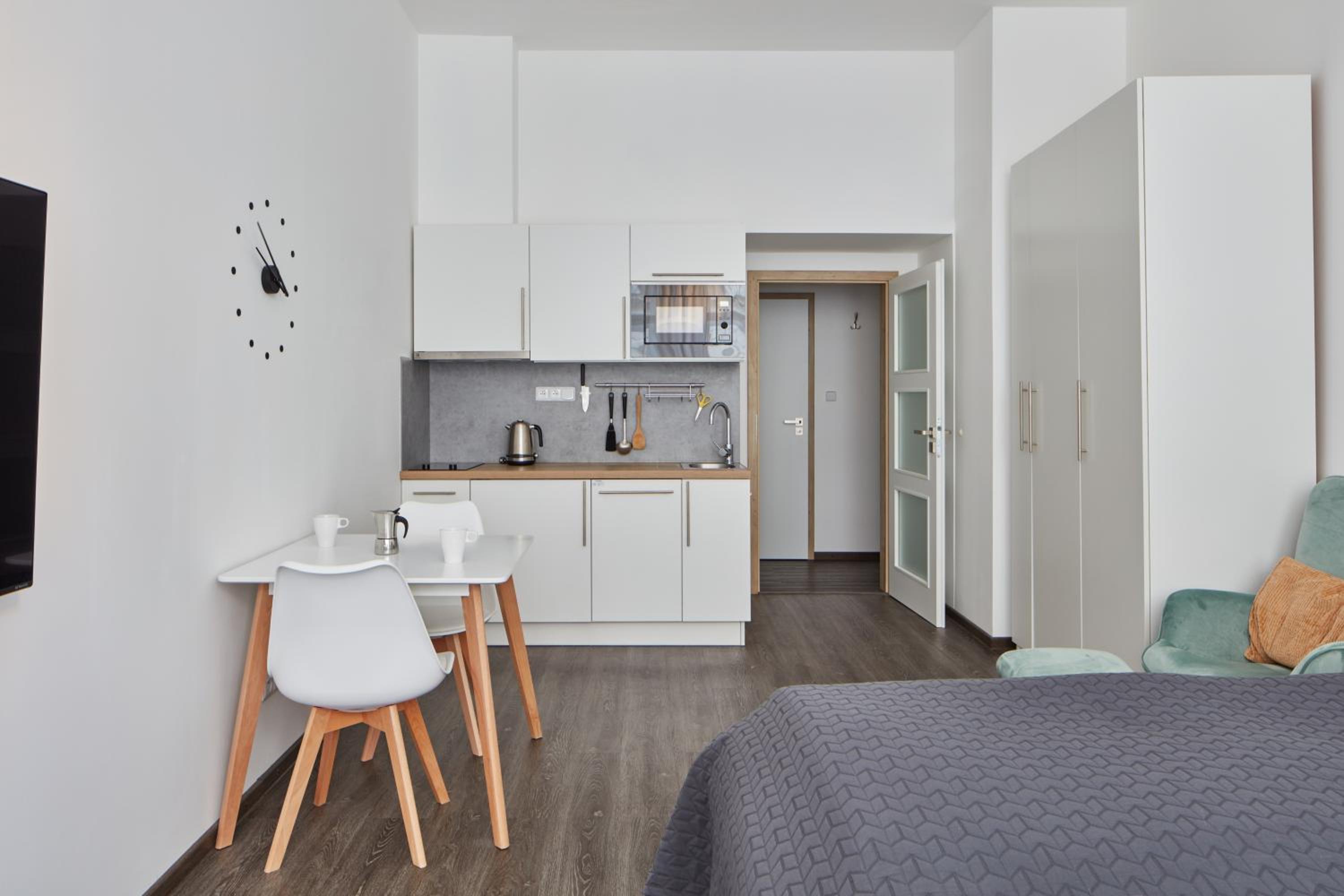 Modern Studio in New Town by Prague Days