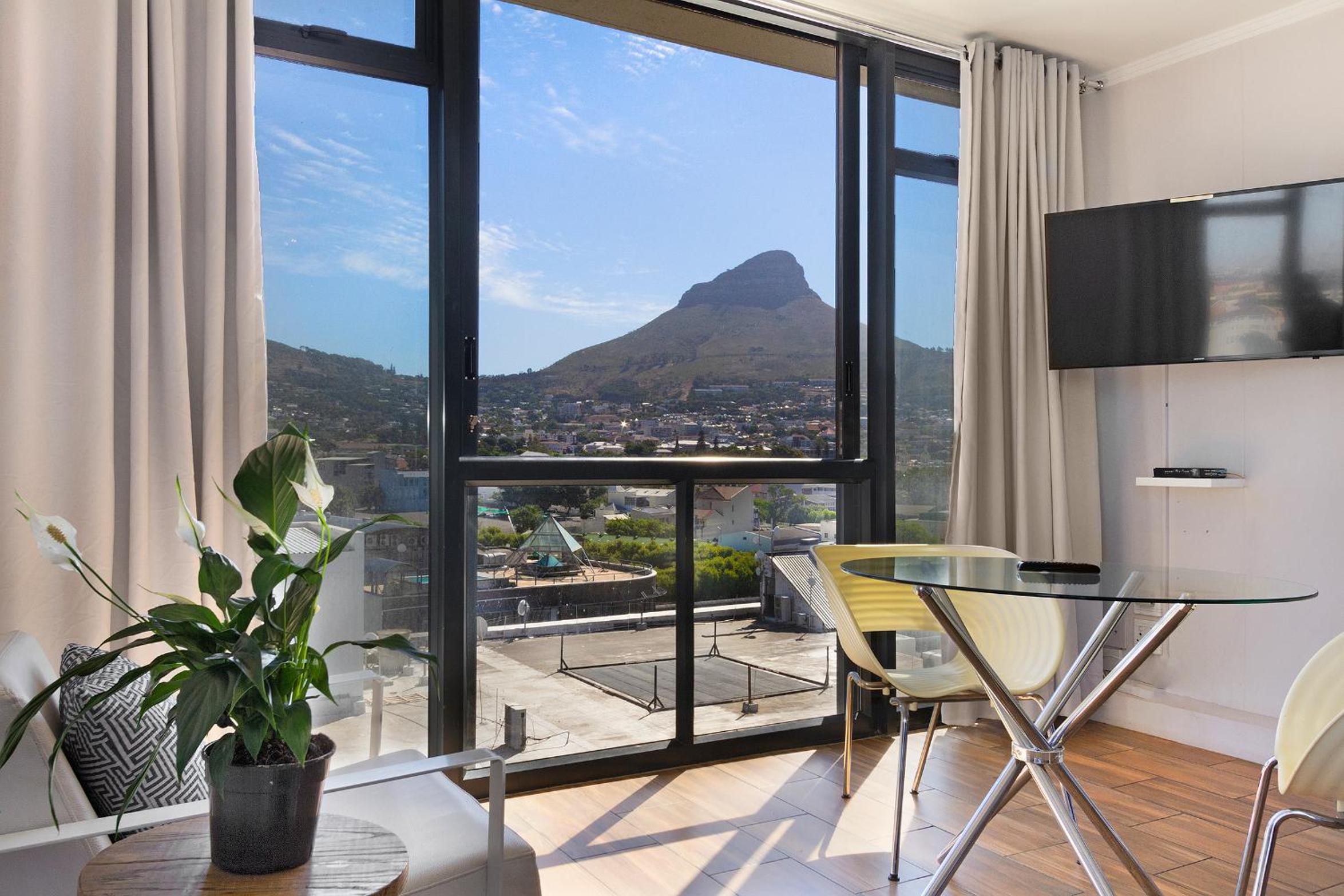 Urban Oasis At The Four Seasons