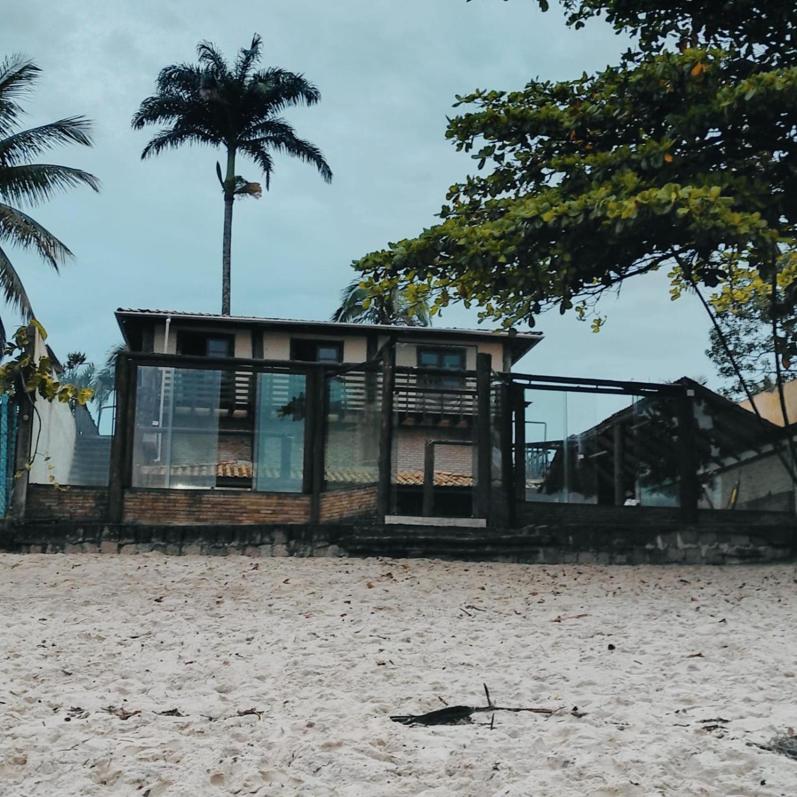 Pé na Areia Sapê