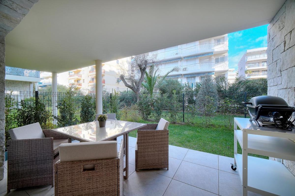 IMMOGROOM - Terrace - Bikes - BBQ - Parking - AC photo 5