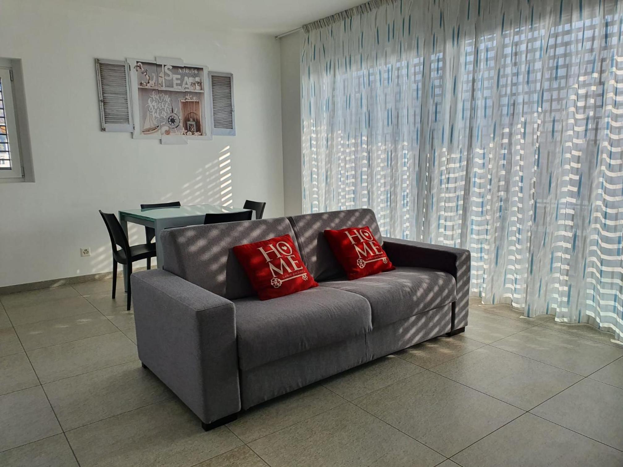 Roggia Apartments by Quokka 360 - central flats with parking space