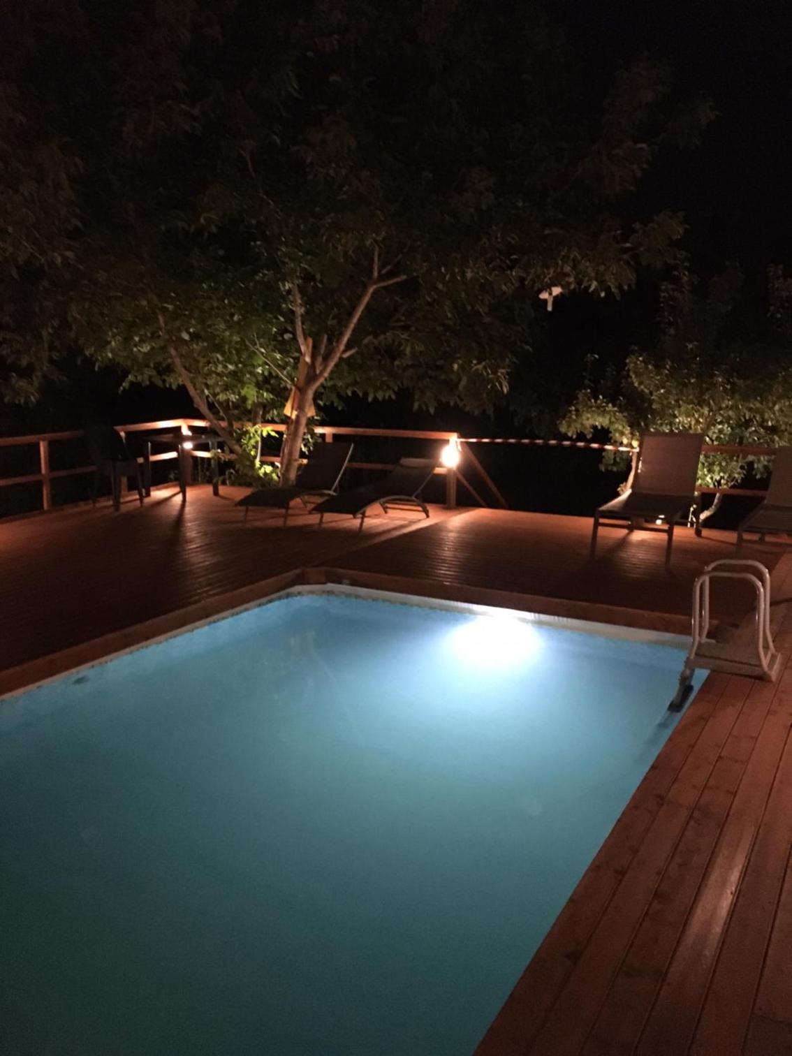Villa Bonaccorso - antica e maestosa villa con piscina ai piedi dell'Etna