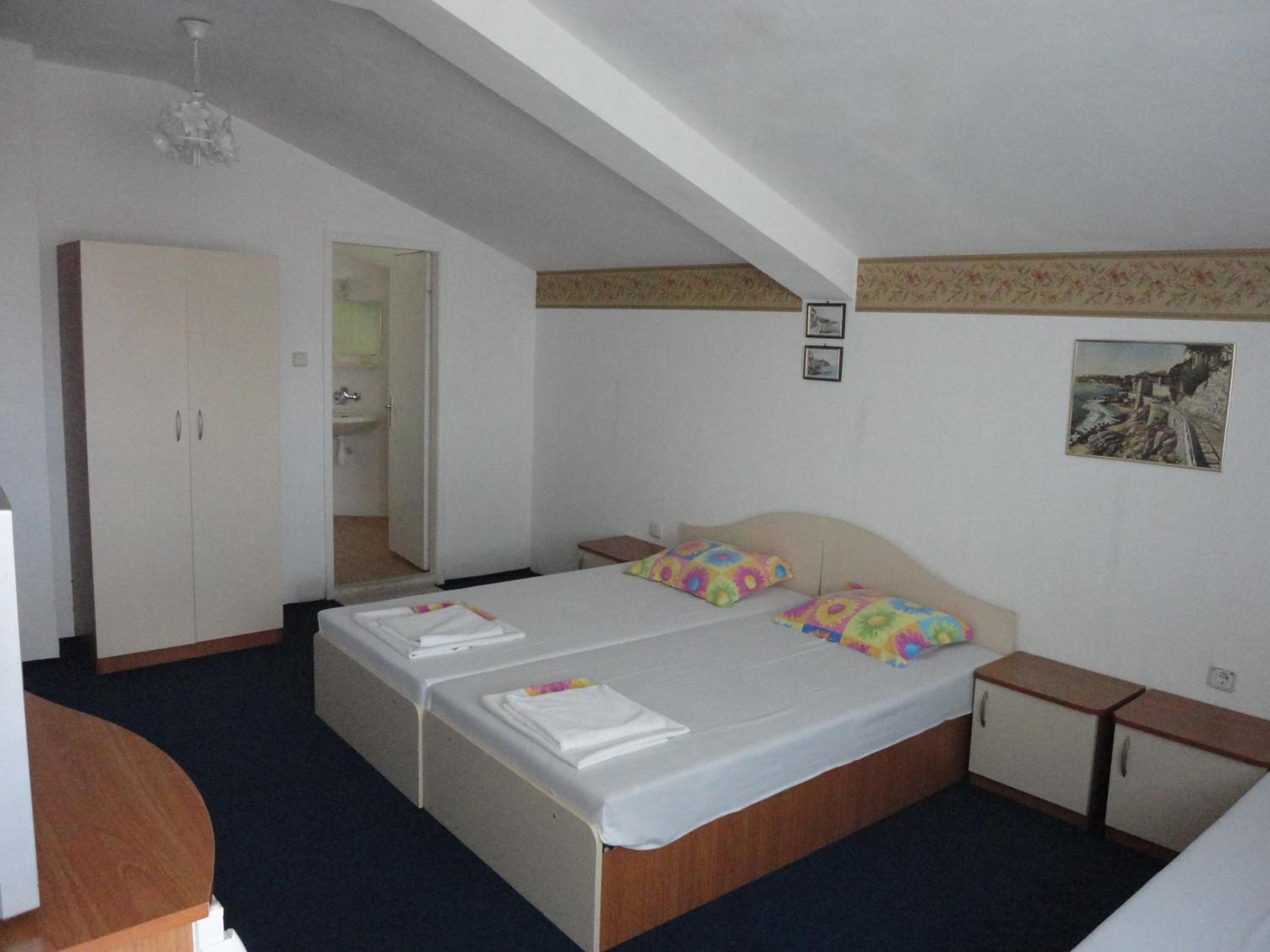 Guest Rooms Casa Luba