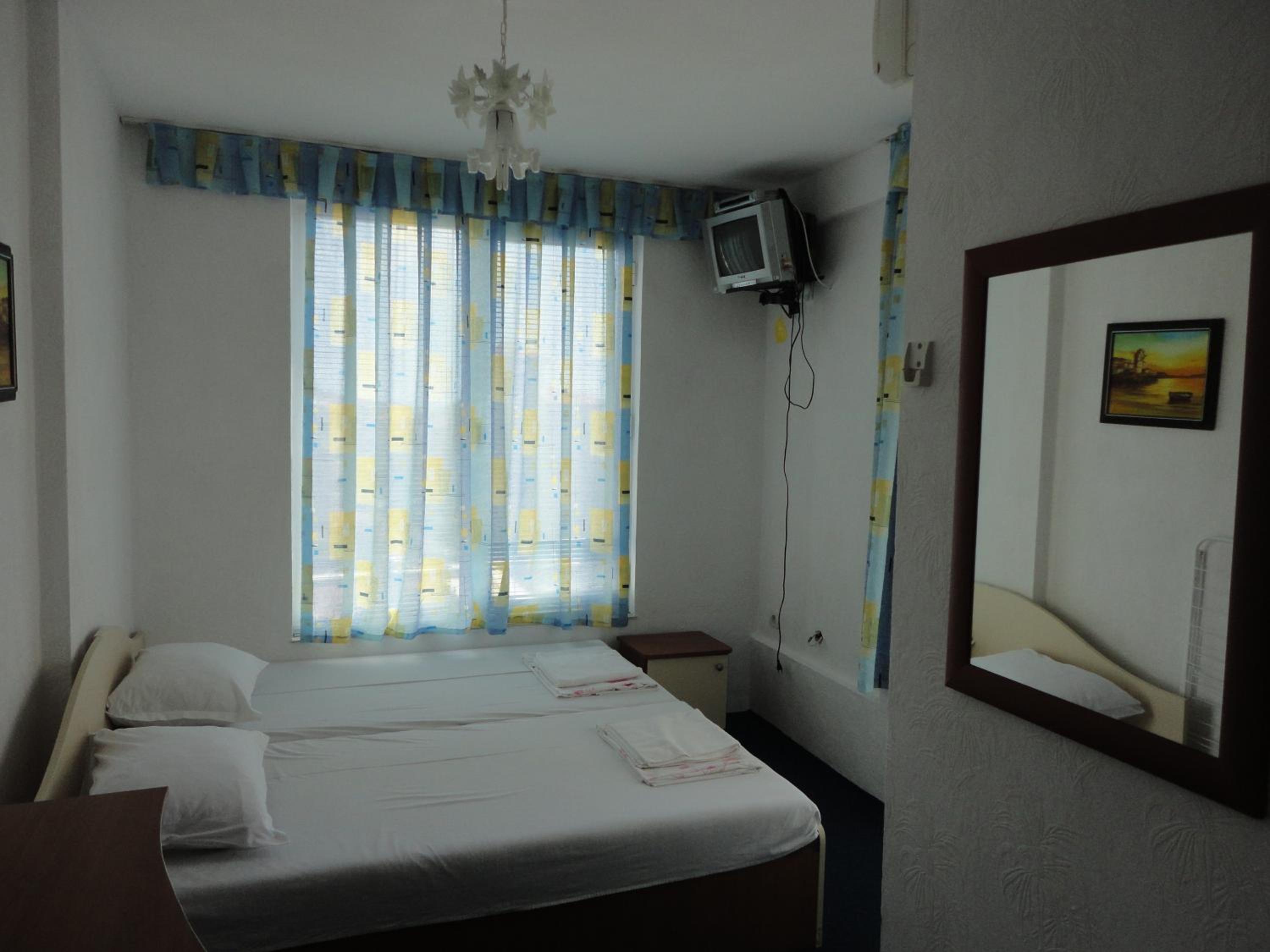 Guest Rooms Casa Luba