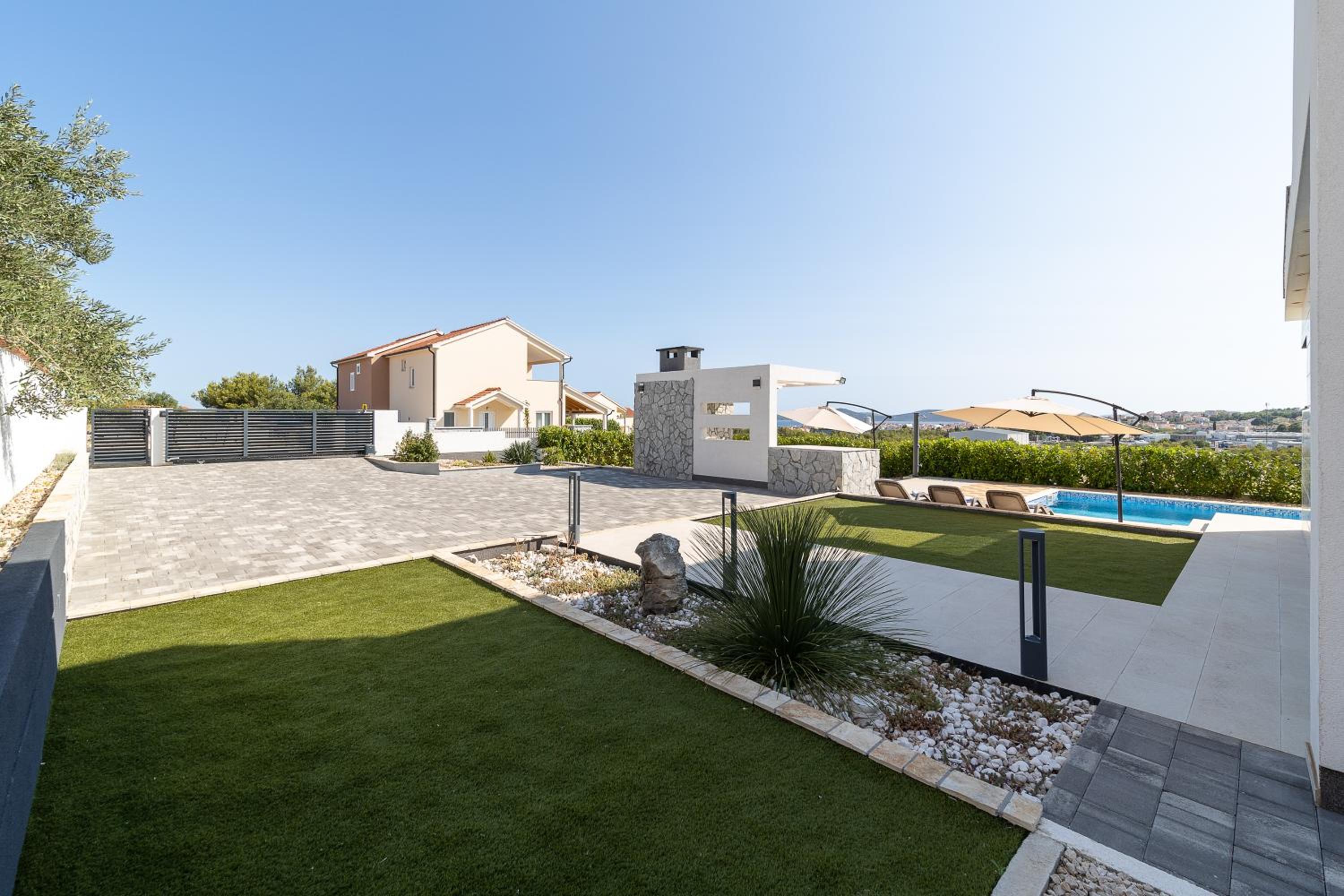 Luxury villa Mia view 5