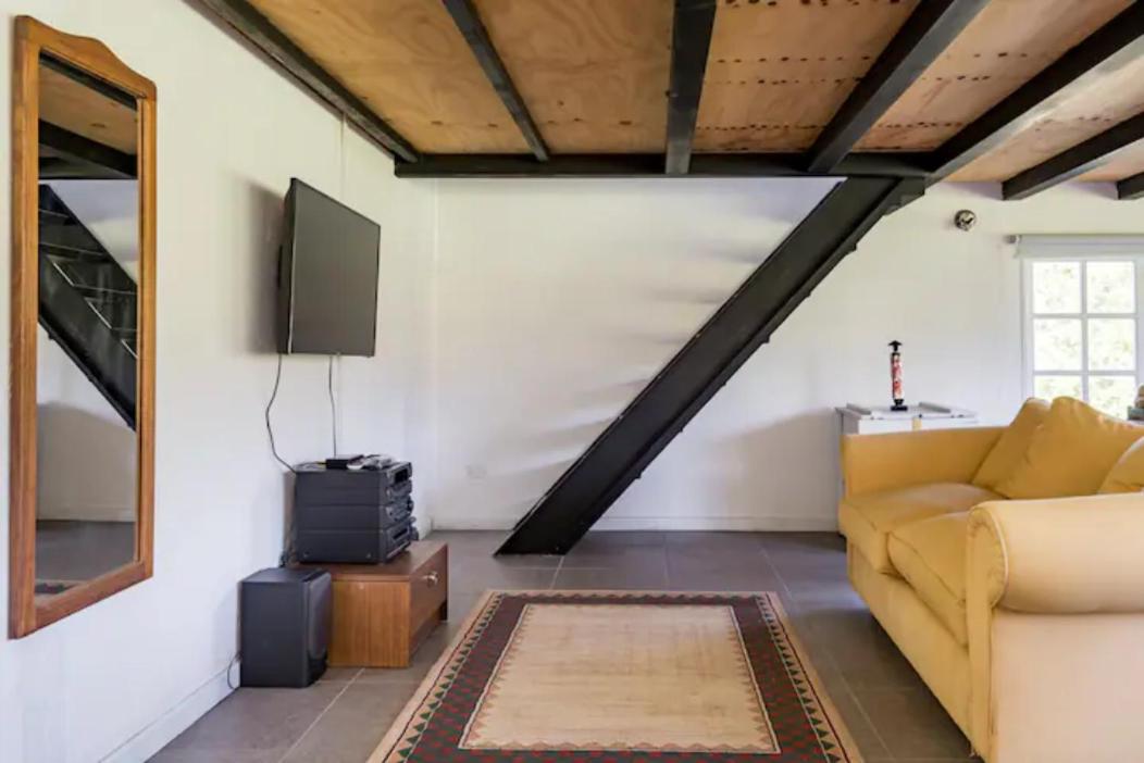 Casa Galpón en la Laguna de Aculeo