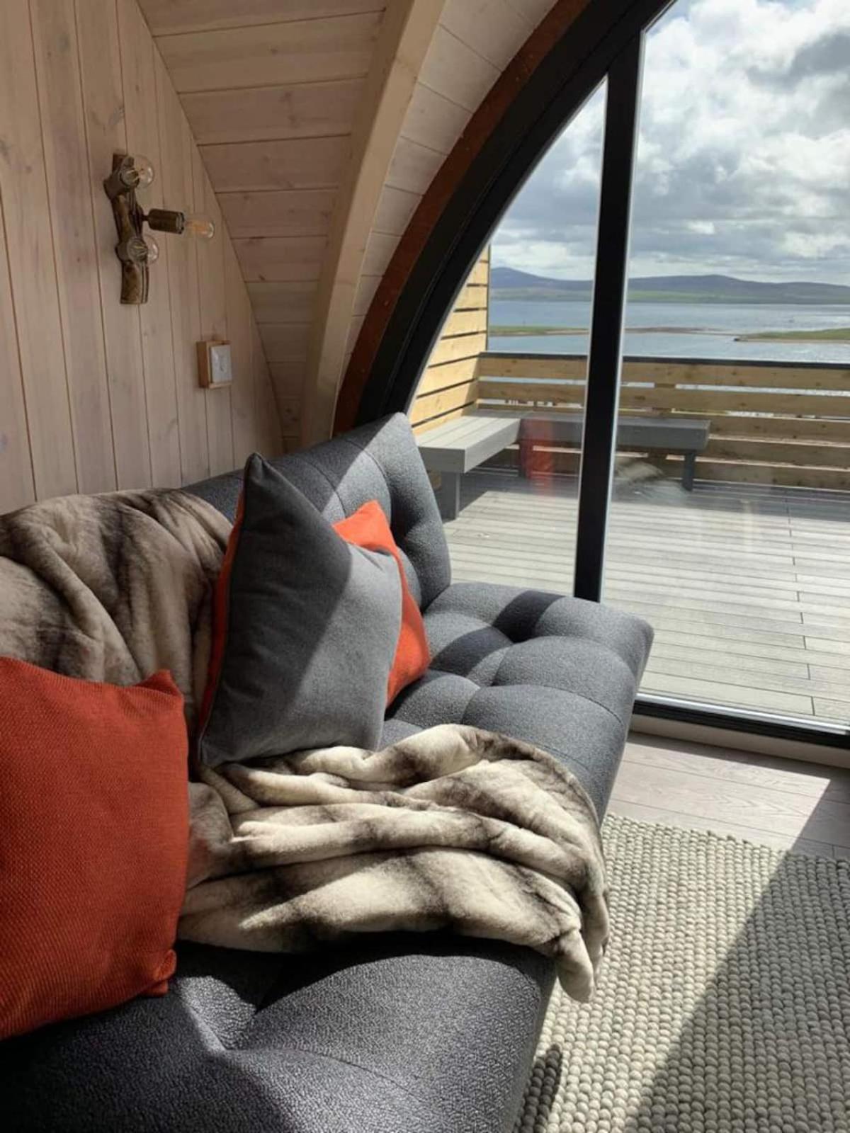 Orkney Lux Lodges - Hoy Lodge view 4