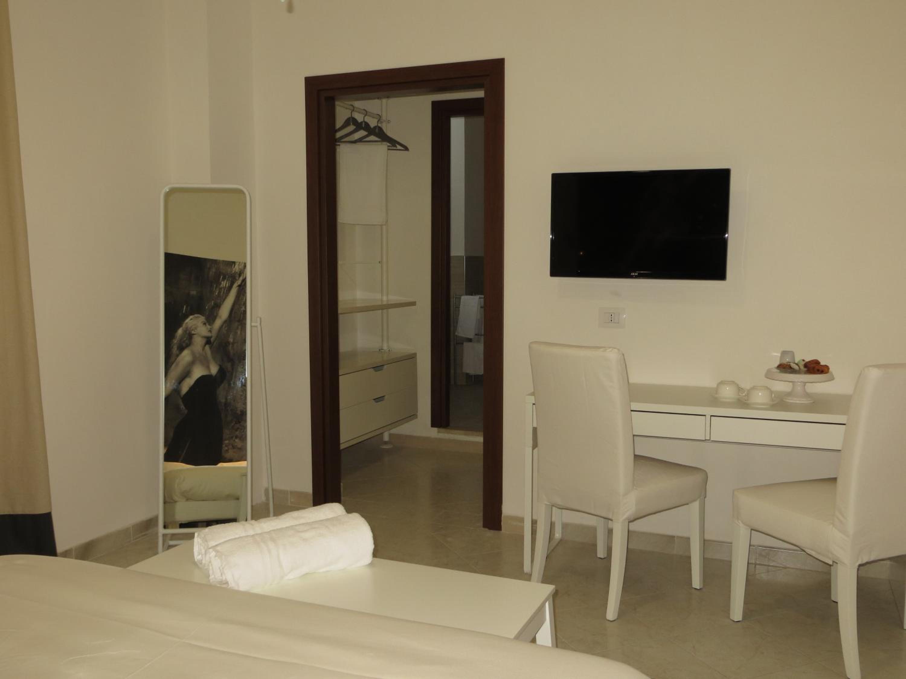 5 Rooms Affittacamere