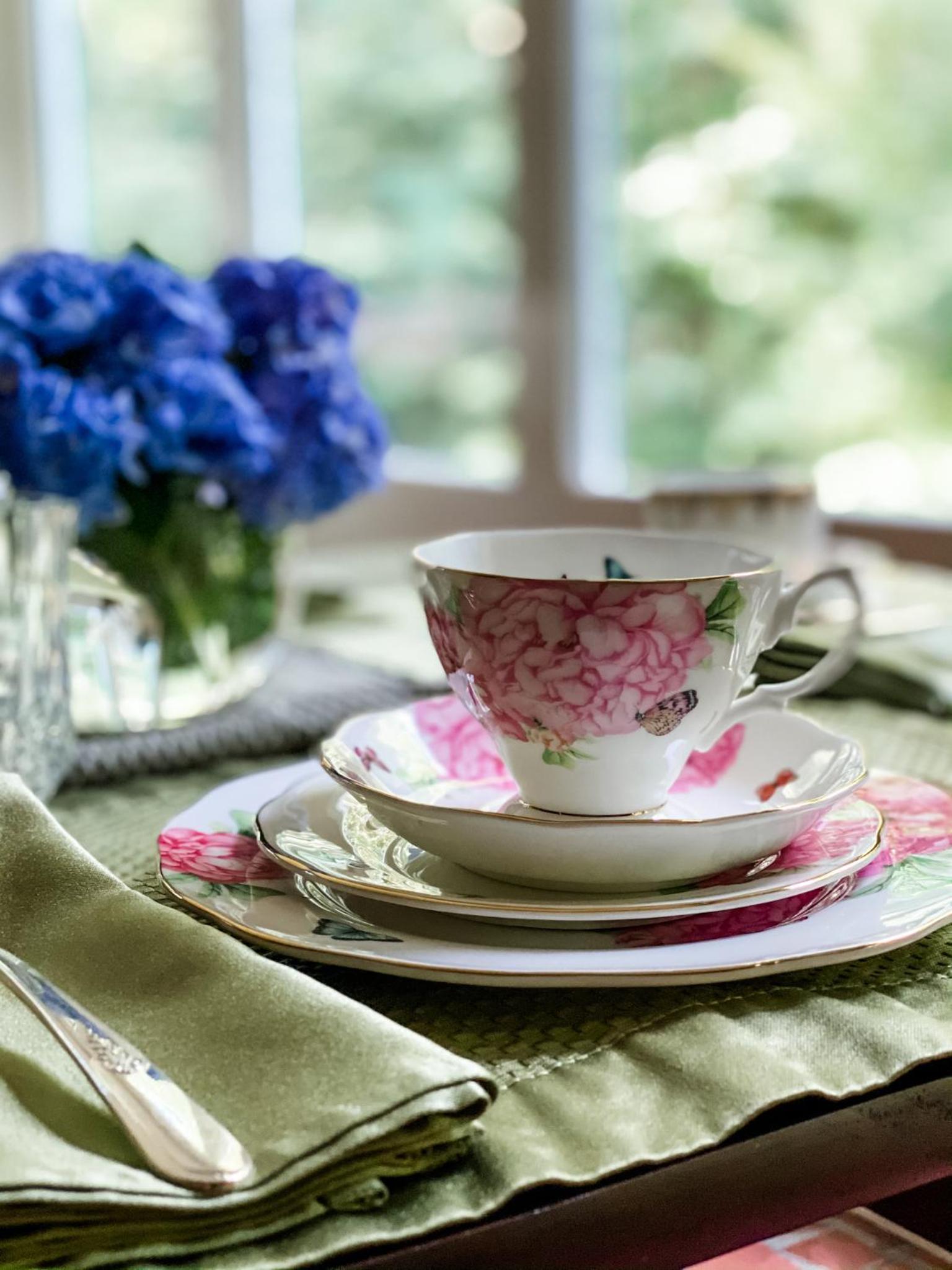 Hotel Colonial Gardens B & B - Image 1