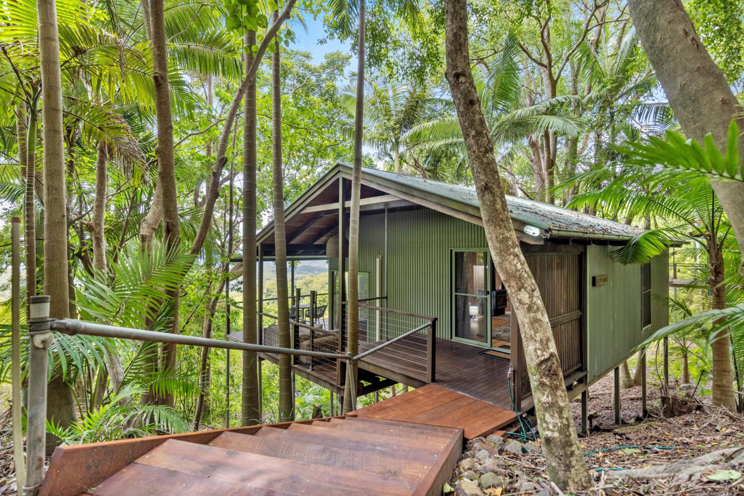 Treetops Seaview Montville