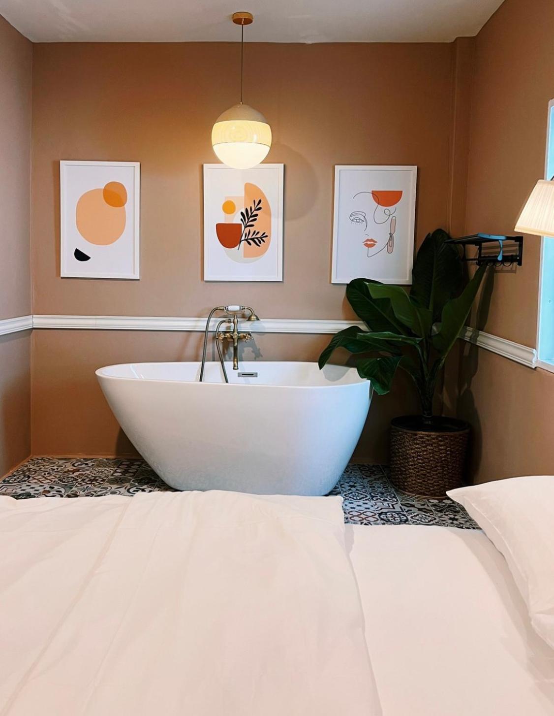 Eden Hotel Bangsean
