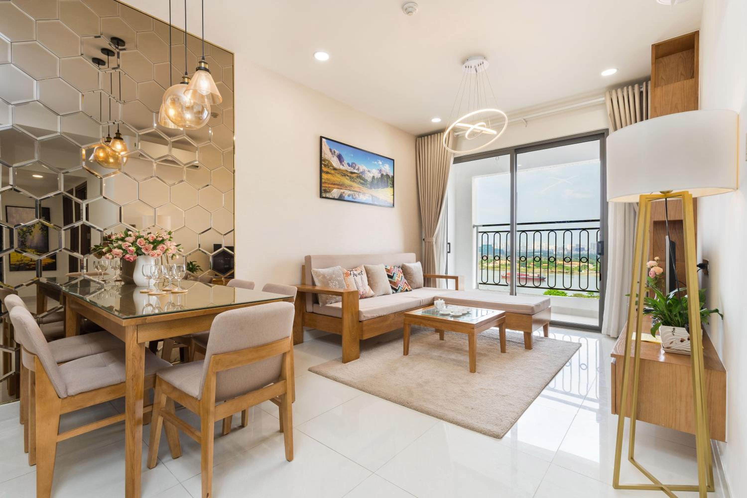 The Saigon Suite, The Luxury 2 bedrooms with bathtub