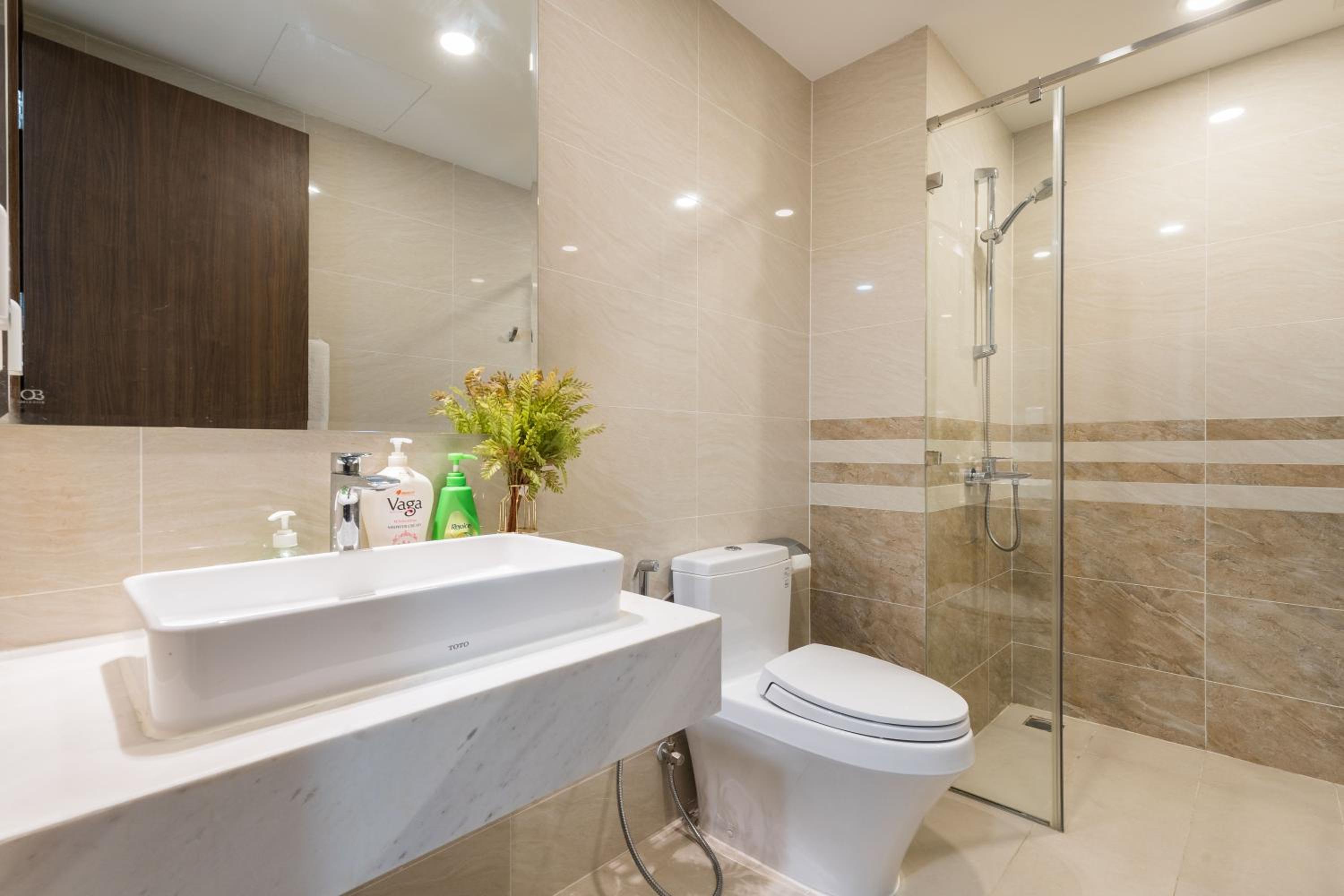 The Saigon Suite, The Luxury 2 bedrooms with bathtub