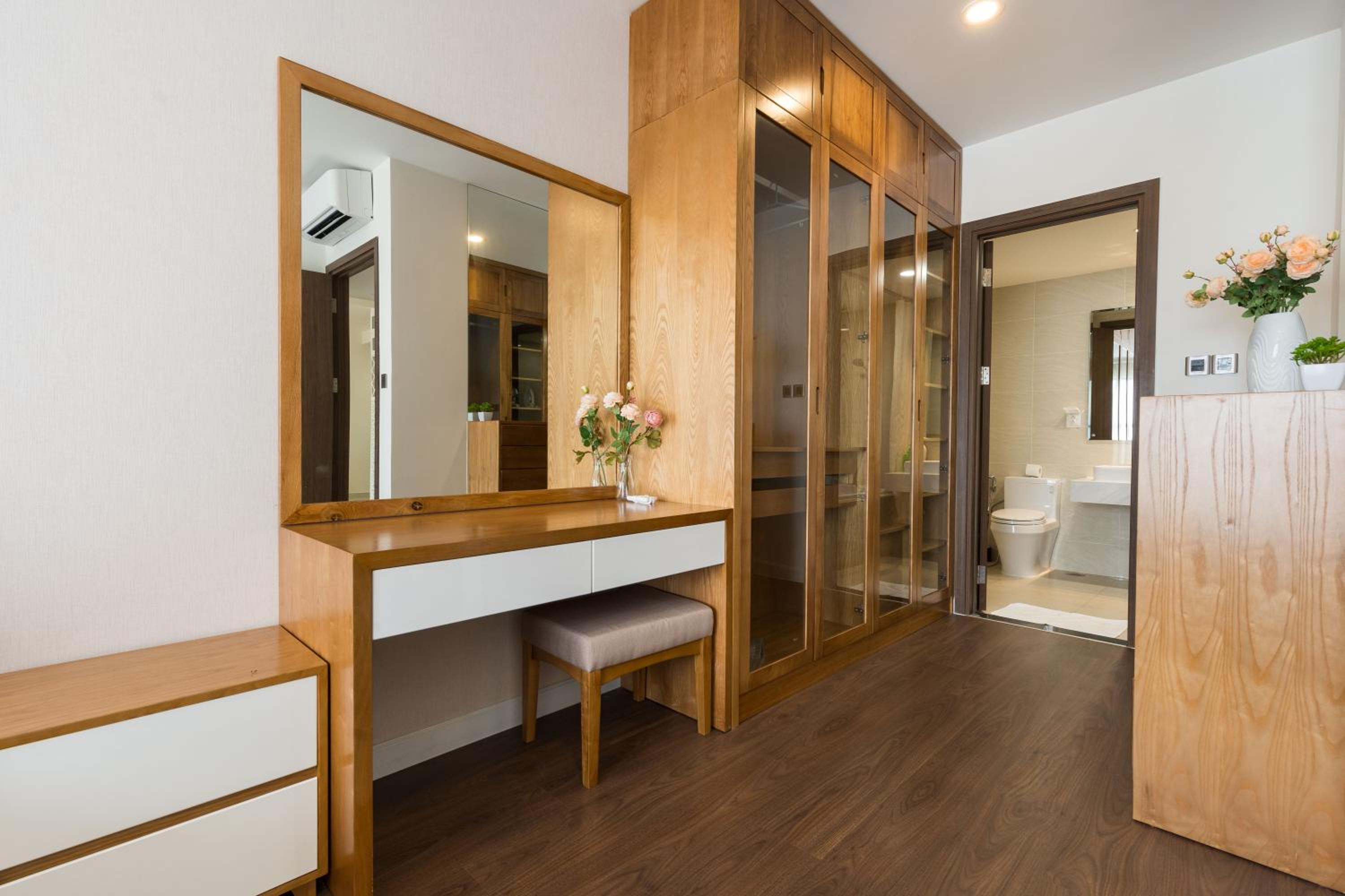 The Saigon Suite, The Luxury 2 bedrooms with bathtub
