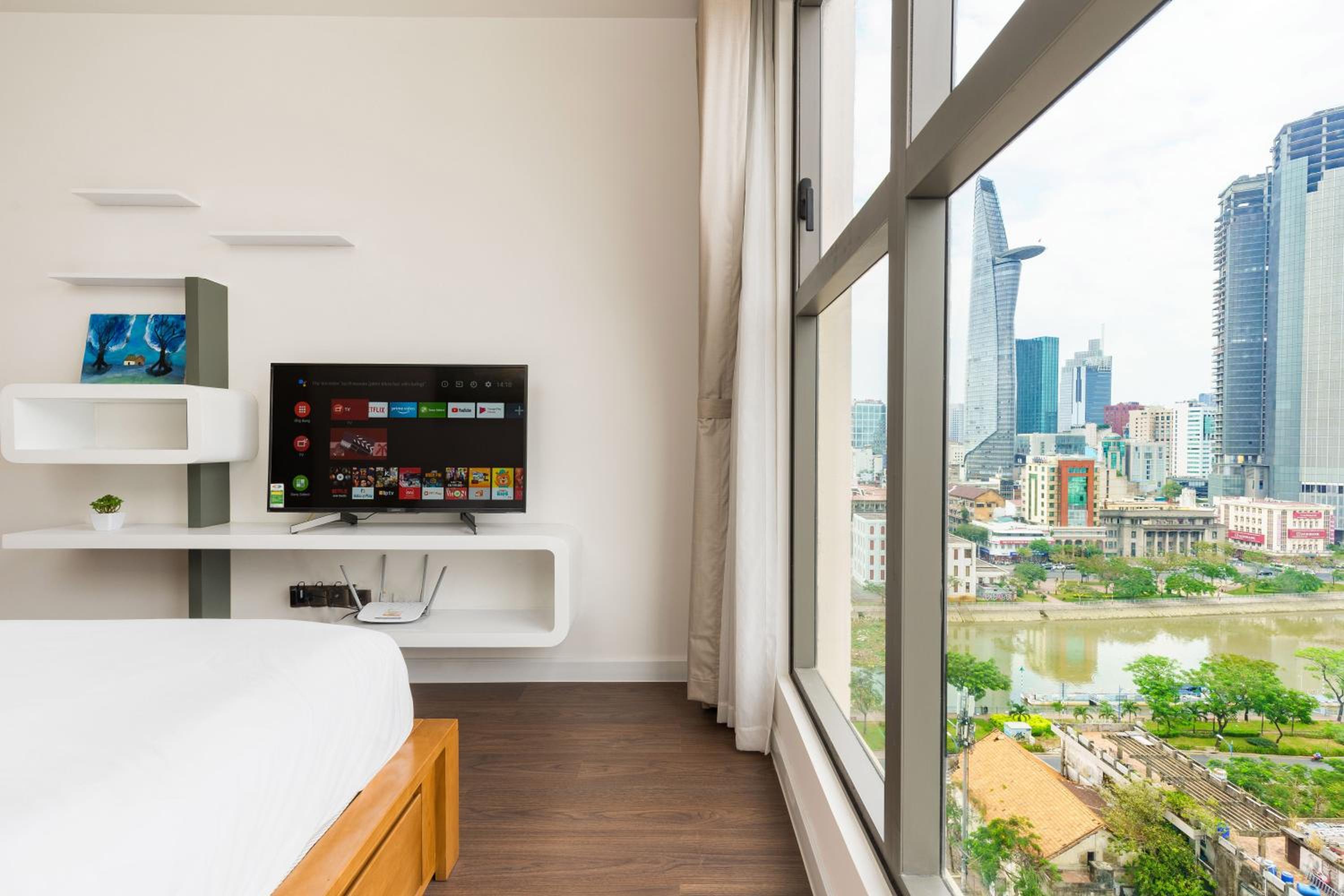 The Saigon Suite, The Luxury 2 bedrooms with bathtub