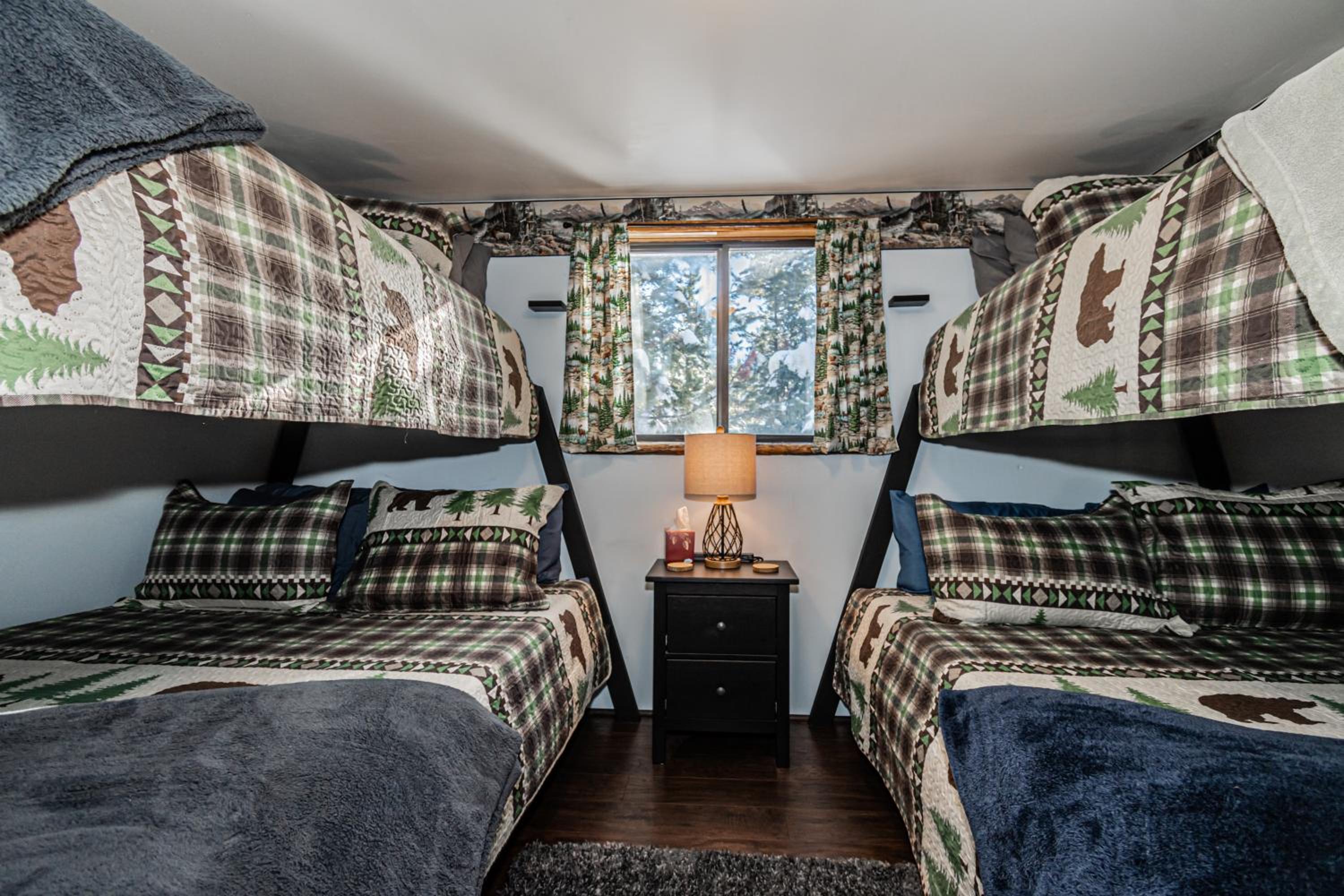 Winterfell Cabin view 5