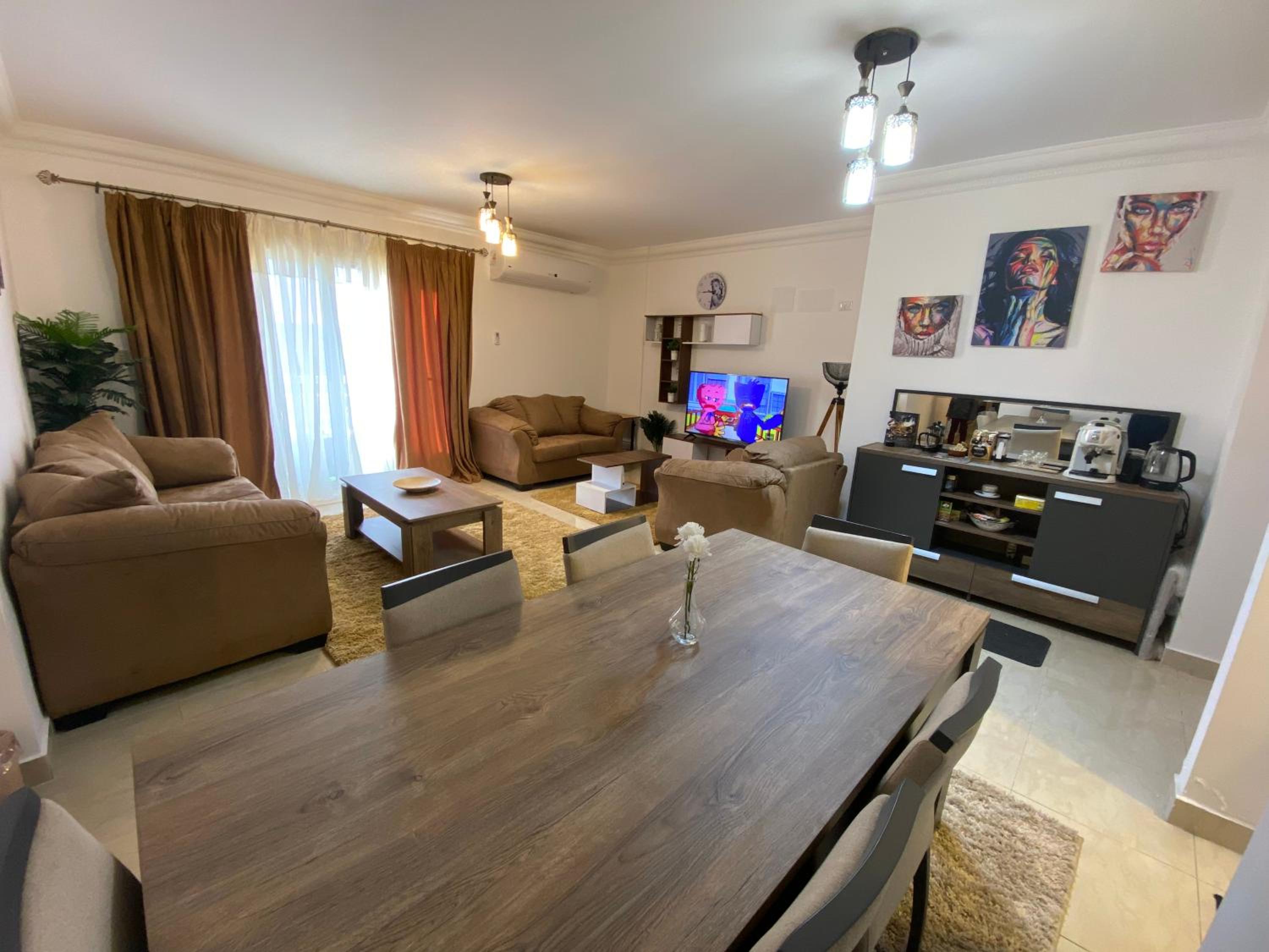 Madinaty Well-furnished 3- Bedroom apartment - شقة فندقيه للايجار مدينتي view 4