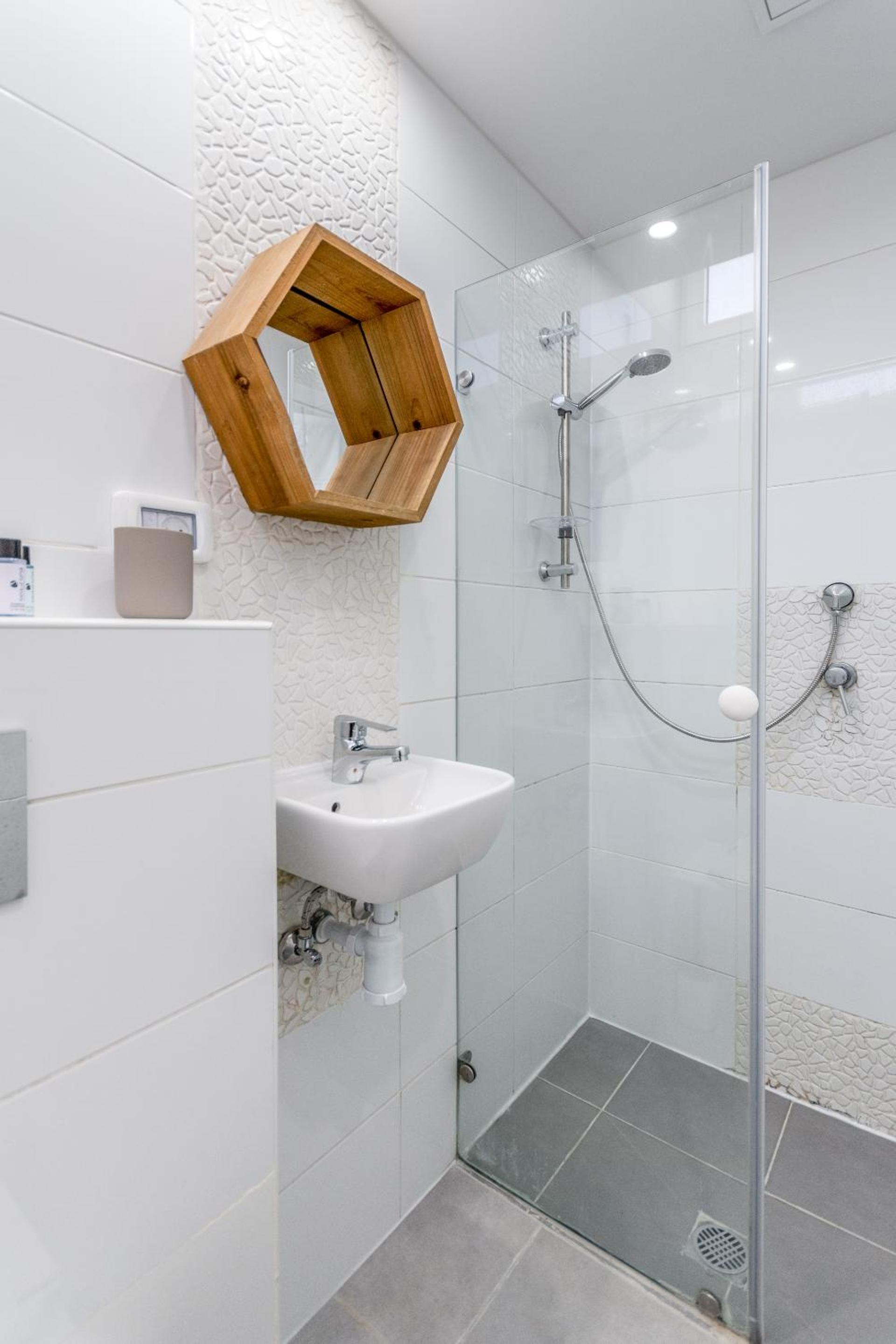Ben Gurion - Superb penthouse close to the beach view 4