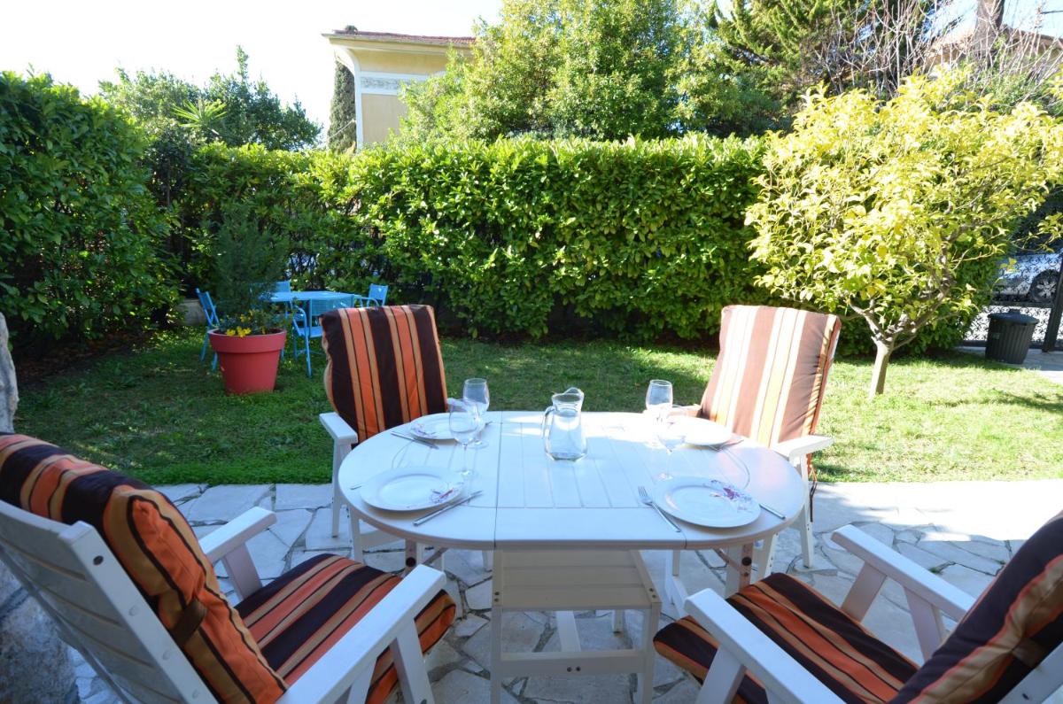 Appartement d'époque avec jardin et parking 4 personnes Le Port de Nice photo 2
