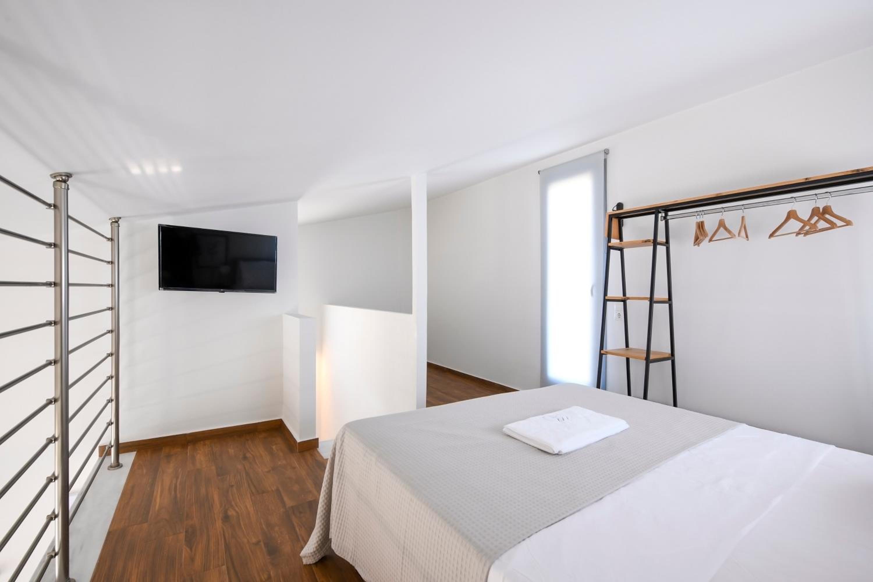 AG Luxury Villas, Iraklitsa