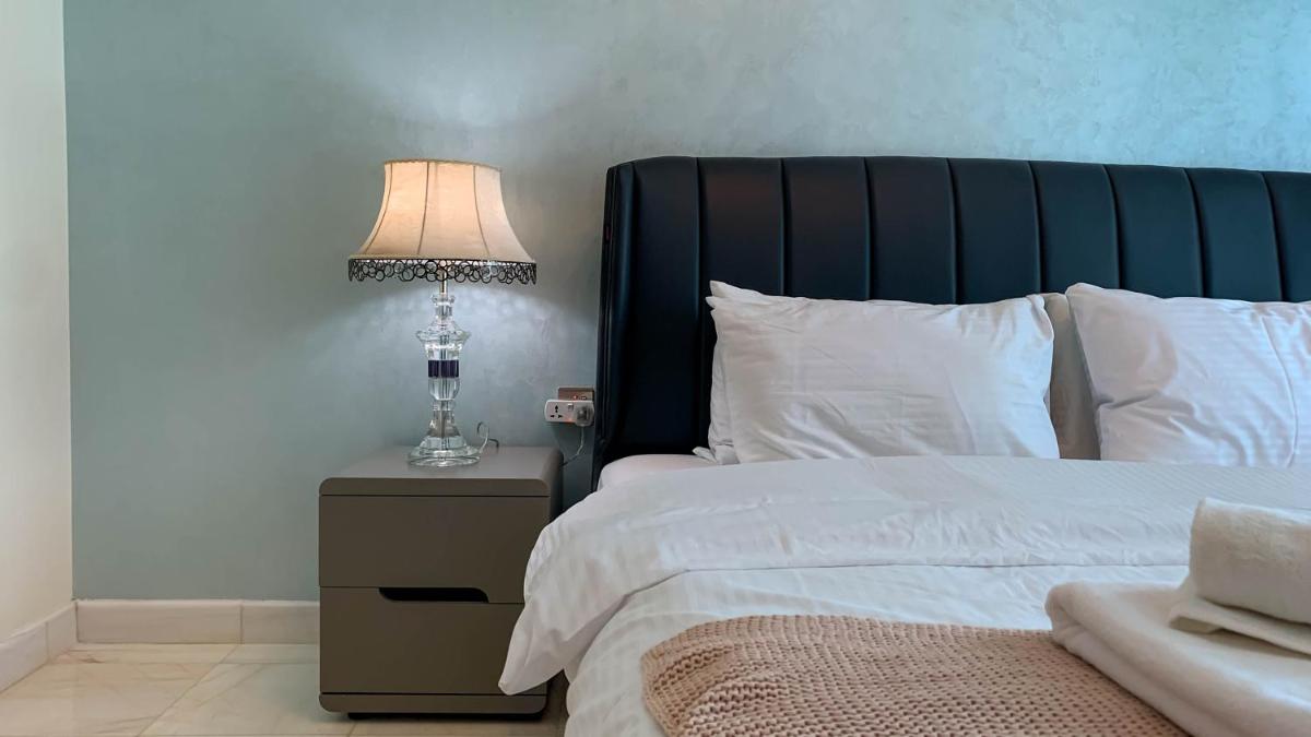 Vacay Lettings - 1BHK convertible to 2BHK in Business Bay