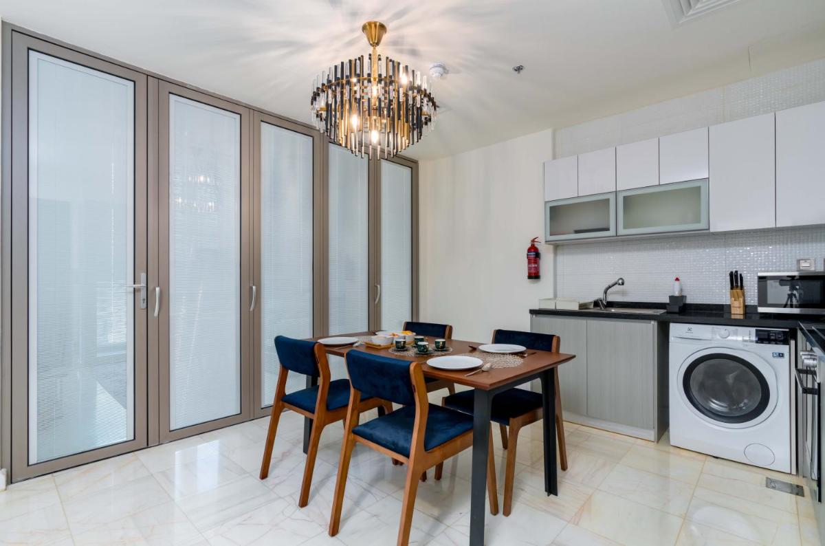 Vacay Lettings - 1BHK convertible to 2BHK in Business Bay
