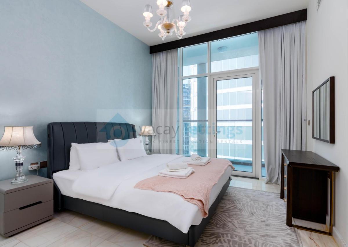 Vacay Lettings - 1BHK convertible to 2BHK in Business Bay