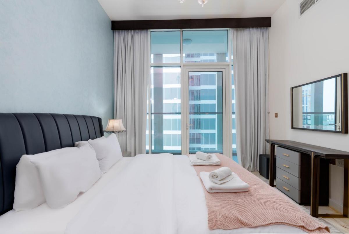 Vacay Lettings - 1BHK convertible to 2BHK in Business Bay