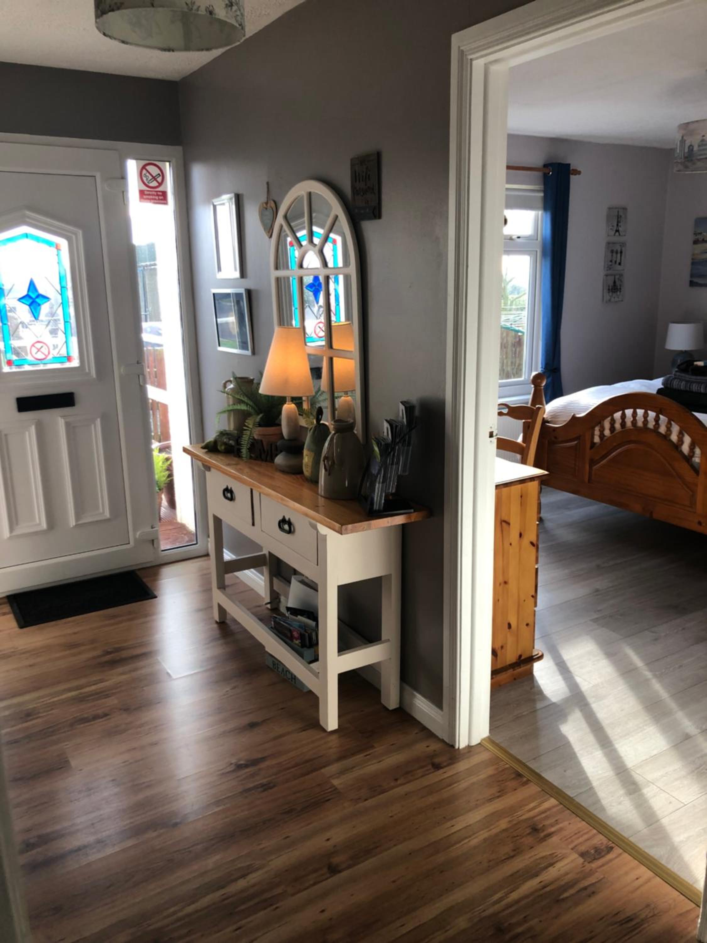 Photo 18