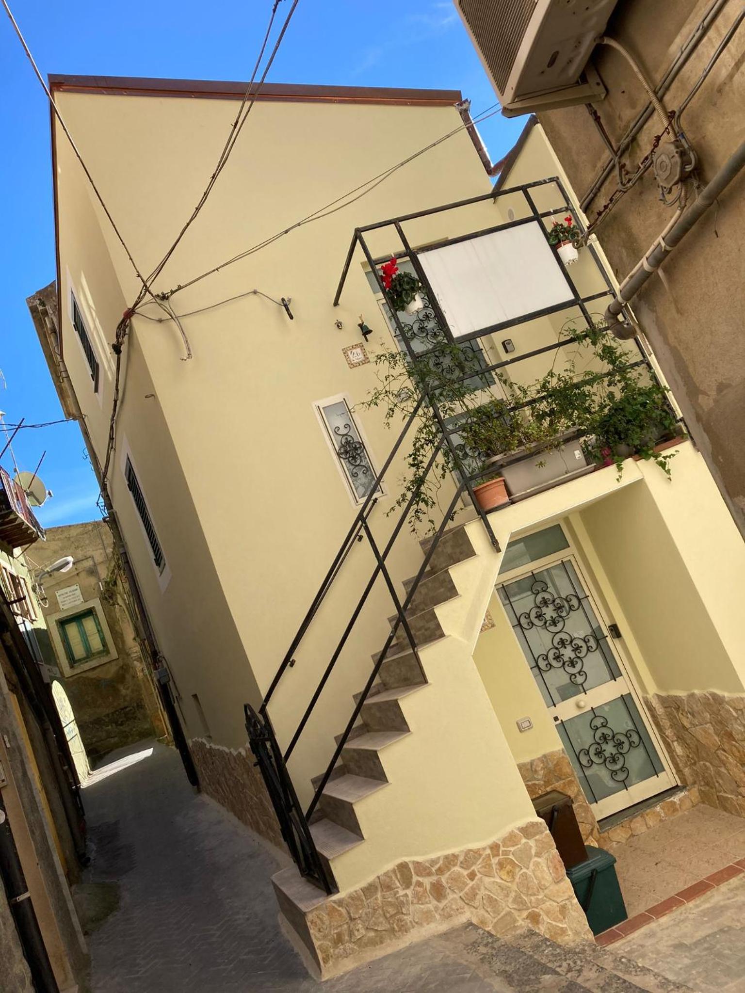 Monolocale centro storico en Enna — other