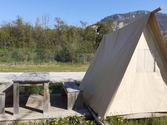Camping Le Lac Bleu