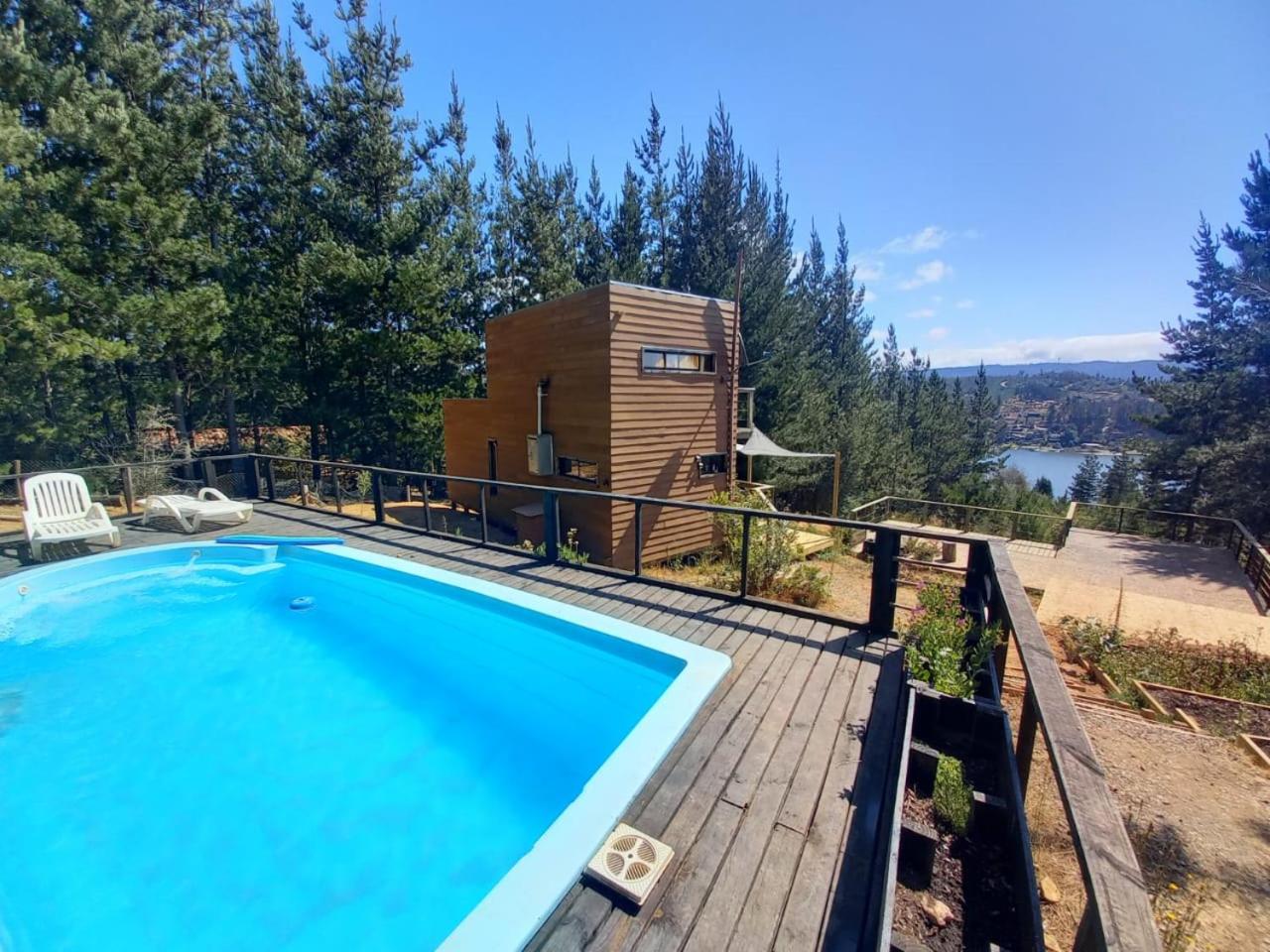Acuarela minicasas con piscina en Lago Vichuquen