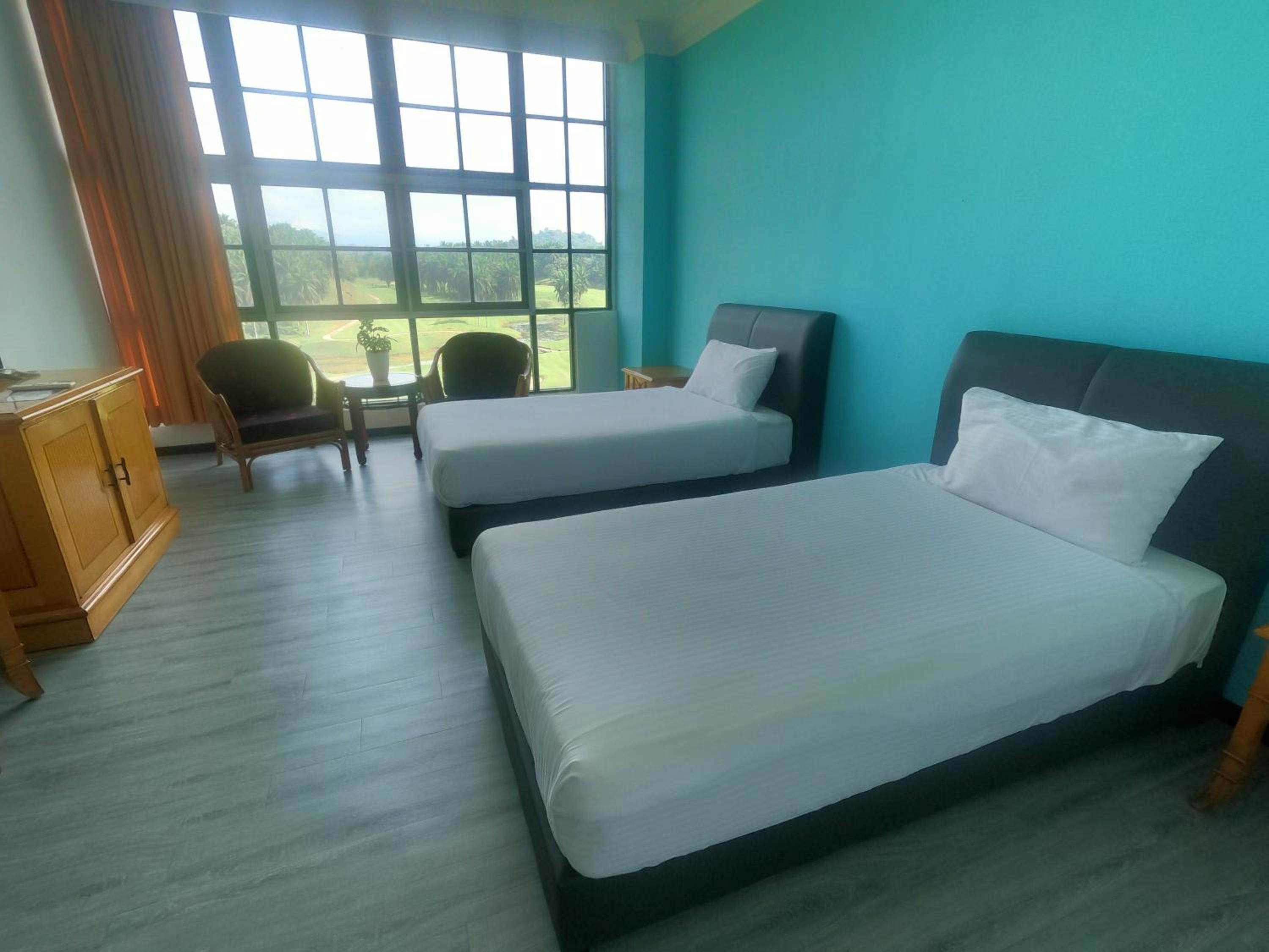 Bukit Beruntung Resort photo 4