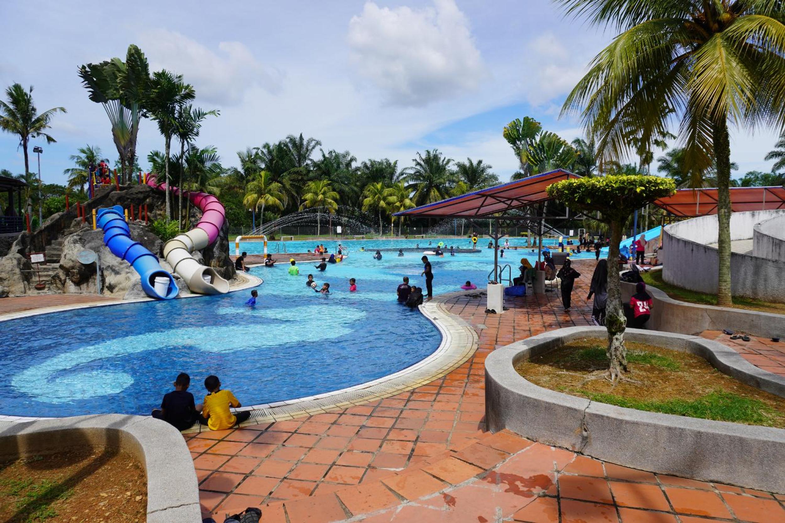 Bukit Beruntung Resort photo 1