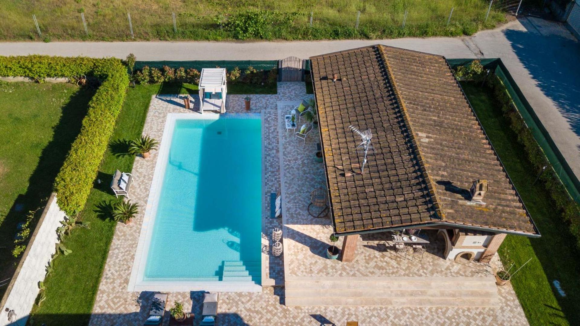 Viareggio Vacations - The Luxury Beach Villa with shared Swimming Pool, between Viareggio and Torre del Lago Puccini - Property Image 12
